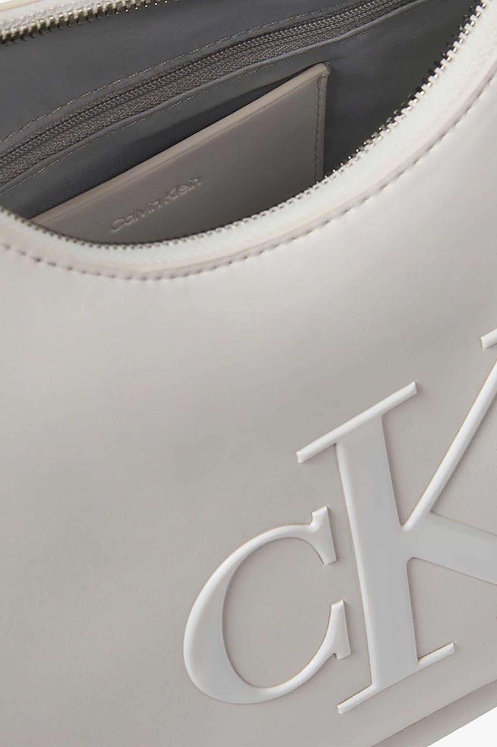 Calvin Klein Jeans Γυναικεία Τσάντα Hobo με Monogram - Lv04F3427G Λευκό