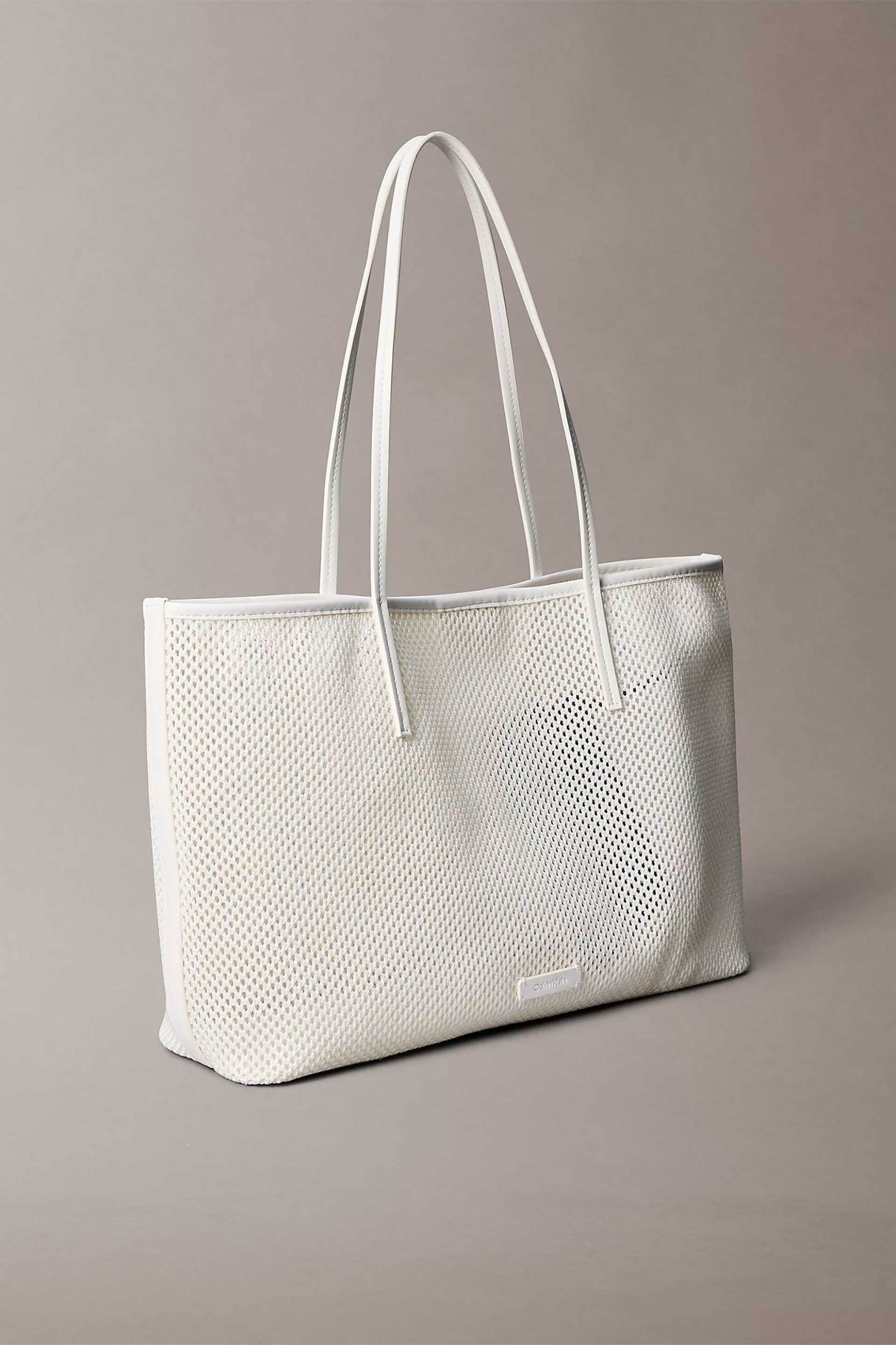 Calvin Klein Jeans γυναικεία τσάντα tote με διάτρητο σχέδιο και monogram - LV04F3380G Λευκό