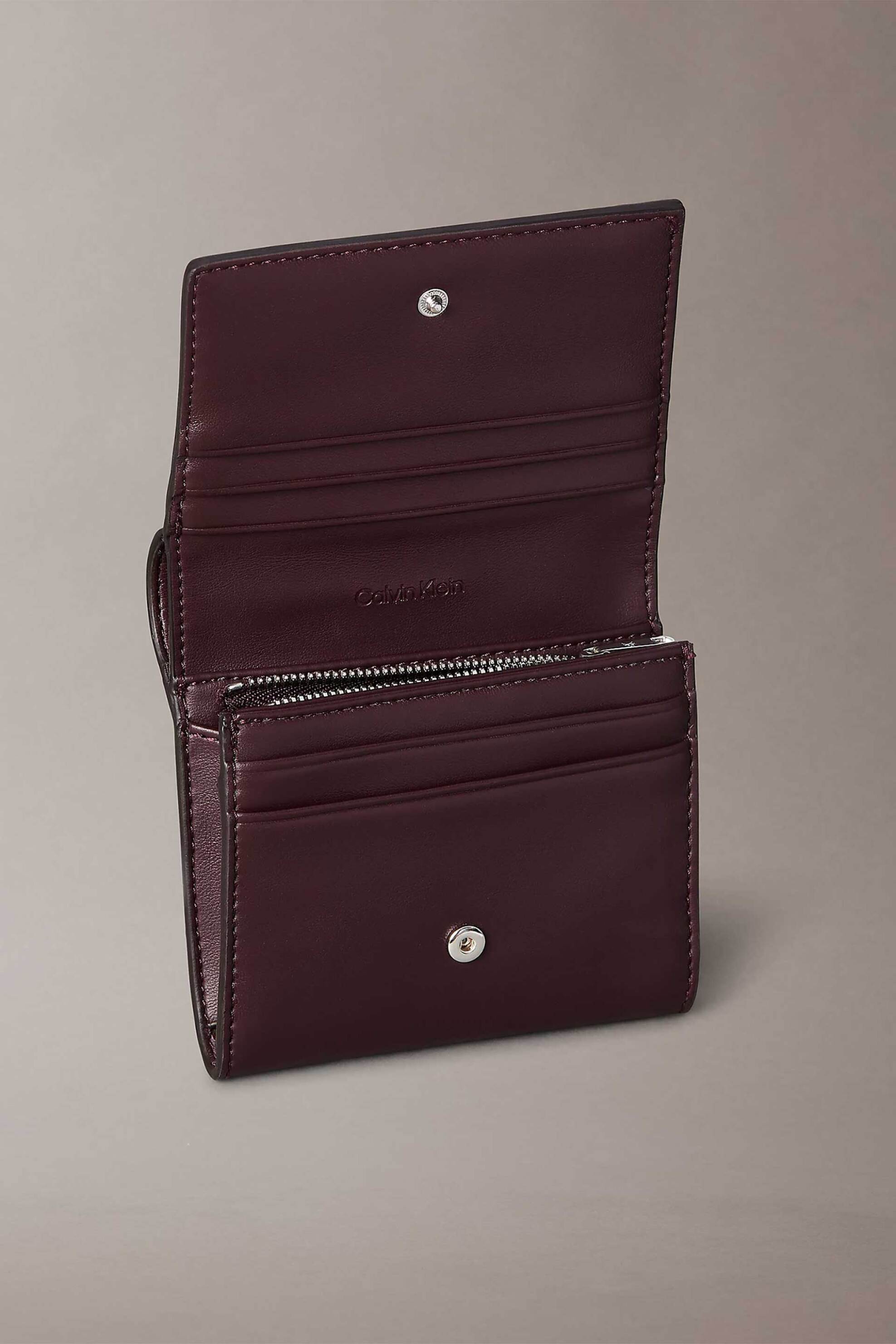 Calvin Klein Jeans Γυναικείο Πορτοφόλι με Ανάγλυφο Monogram - Lv04F1156G Μοβ
