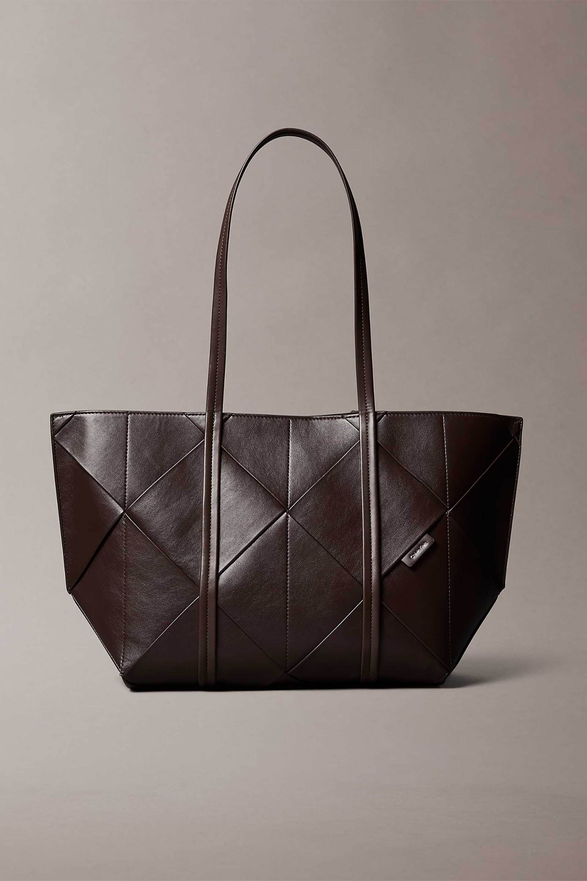 CALVIN KLEIN JEANS Calvin Klein Jeans γυναικεία τσάντα tote με λογότυπο και αποσπώμενη θήκη (M) - LV04F3548G Καφέ Σκούρο