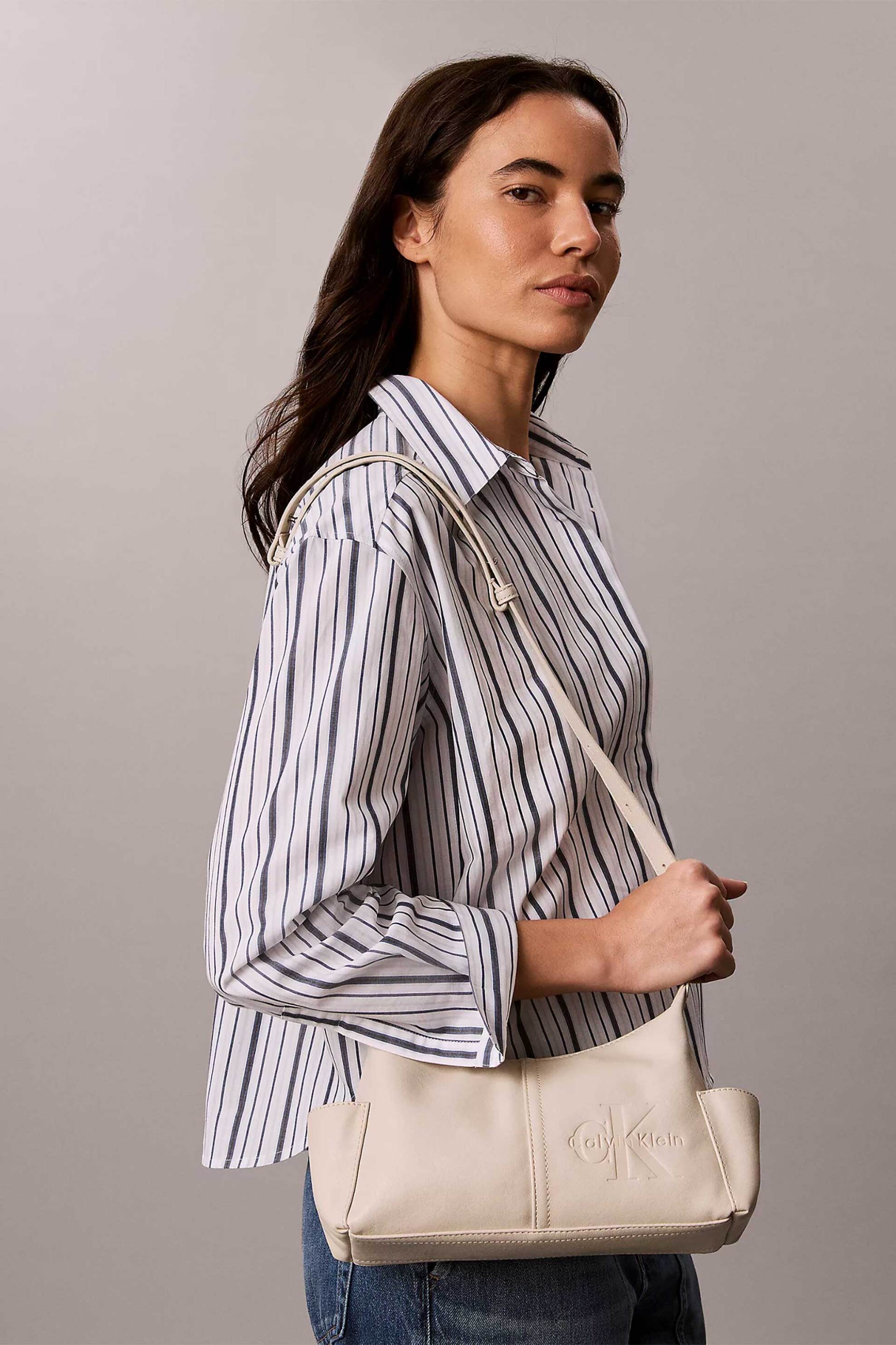Calvin Klein Jeans Γυναικεία Τσάντα Crossbody με Monogram - Lv04F3687G Κρέμ