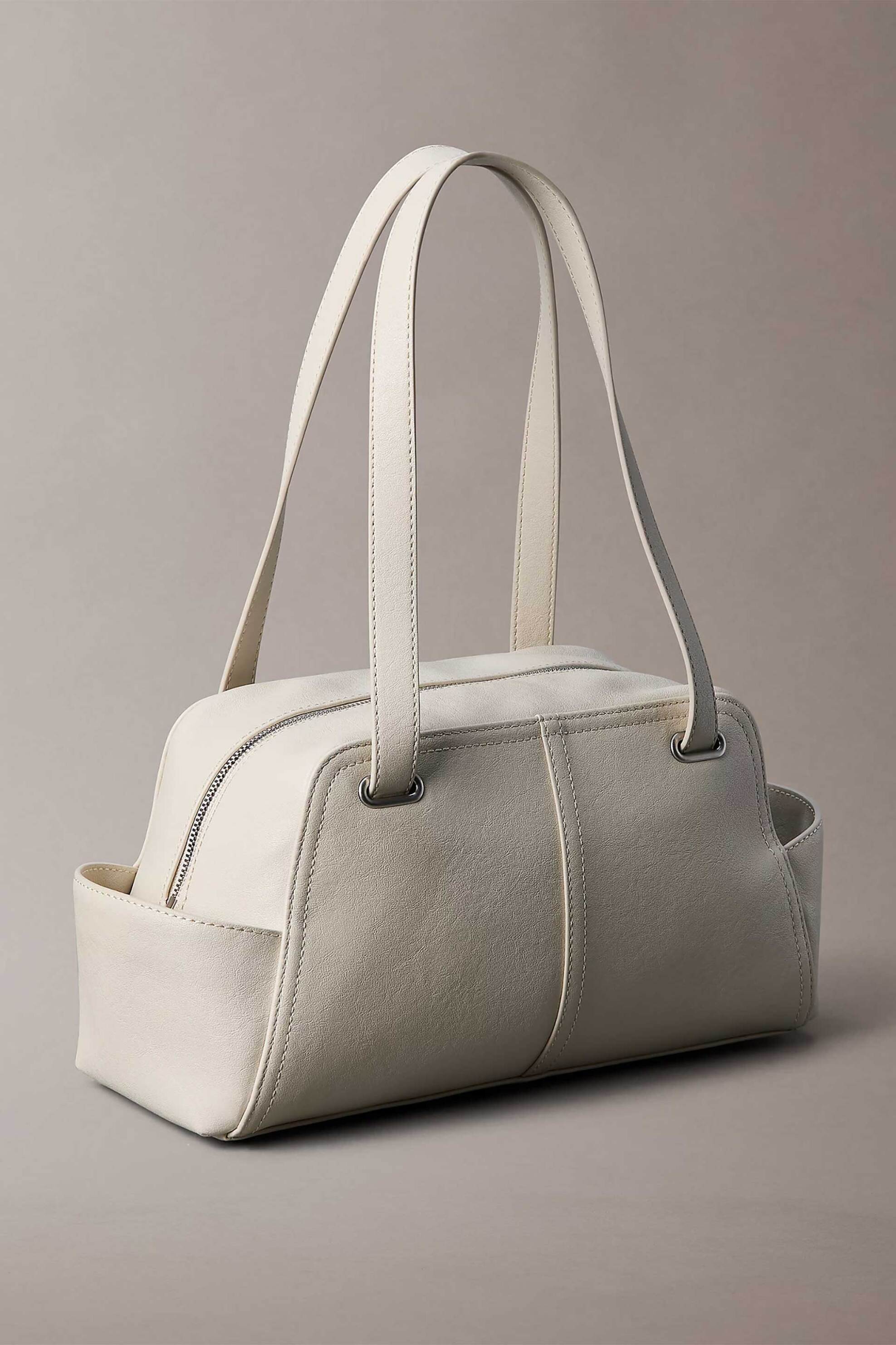 Calvin Klein Jeans γυναικεία τσάντα ώμου με monogram - LV04F3688G Κρέμ