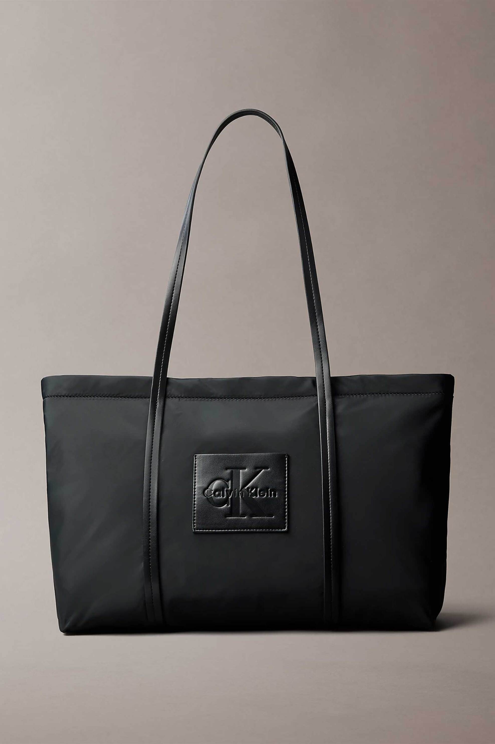 Calvin Klein Jeans γυναικεία τσάντα tote αδιάβροχη με ανάγλυφο λογότυπο (Medium) - LV04F3869G Μαύρο