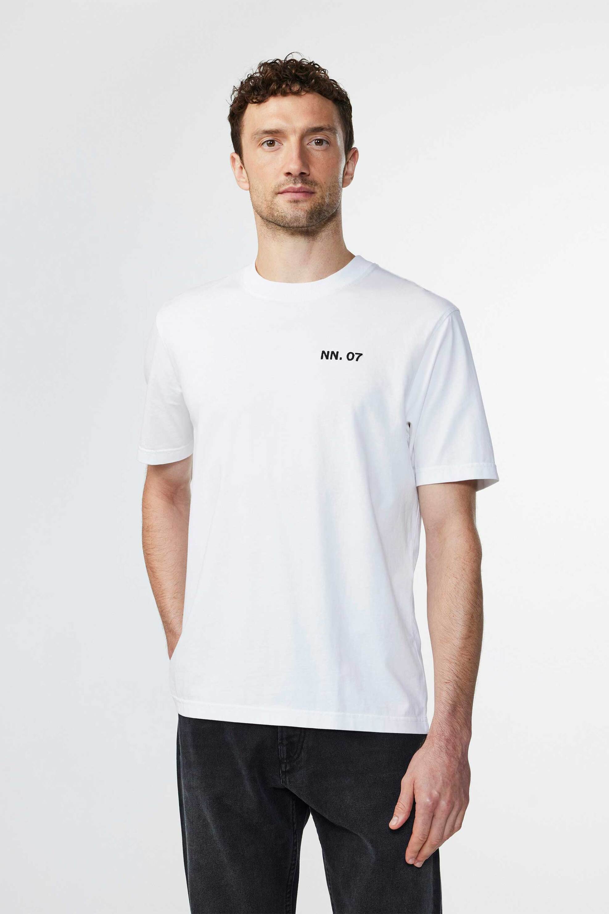 NN.07 NN.07 ανδρικό βαμβακερό T-shirt μονόχρωμο με ανάγλυφο λογότυπο και σχέδιο "Adam 3209" - 2423209249 Λευκό