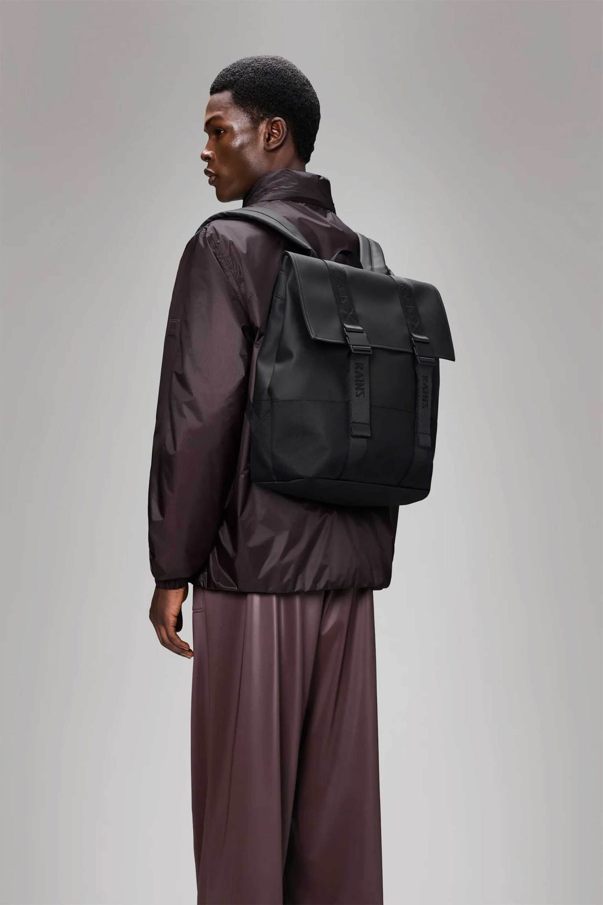 Rains unisex αδιάβροχο backpack - R141/14310 Μαύρο φωτογραφία