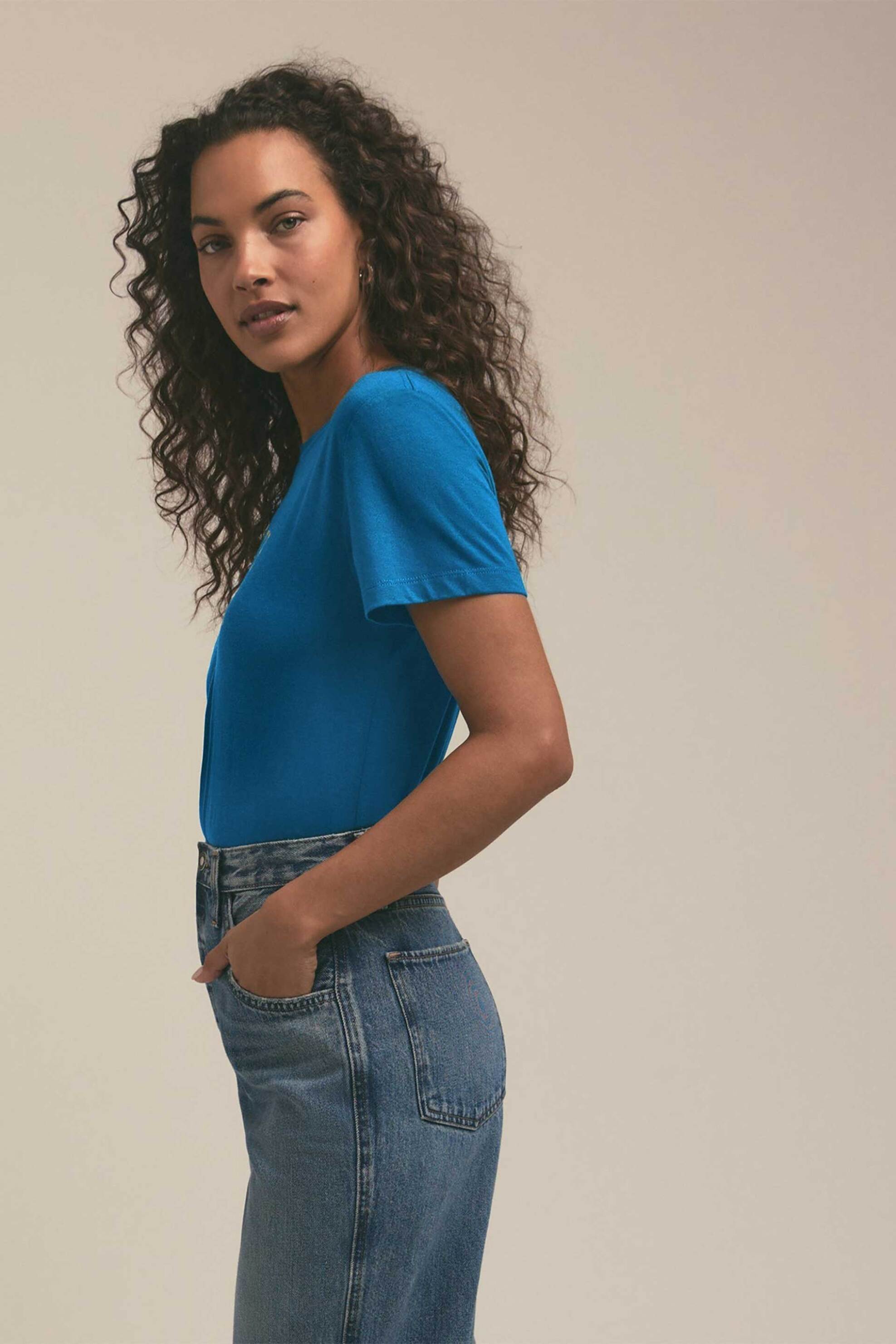 Favorite Daughter γυναικείο T-shirt με logo print "The Cropped Collegiate" - 45FHNTFD5505-SPH Μπλε Ηλεκτρίκ φωτογραφία