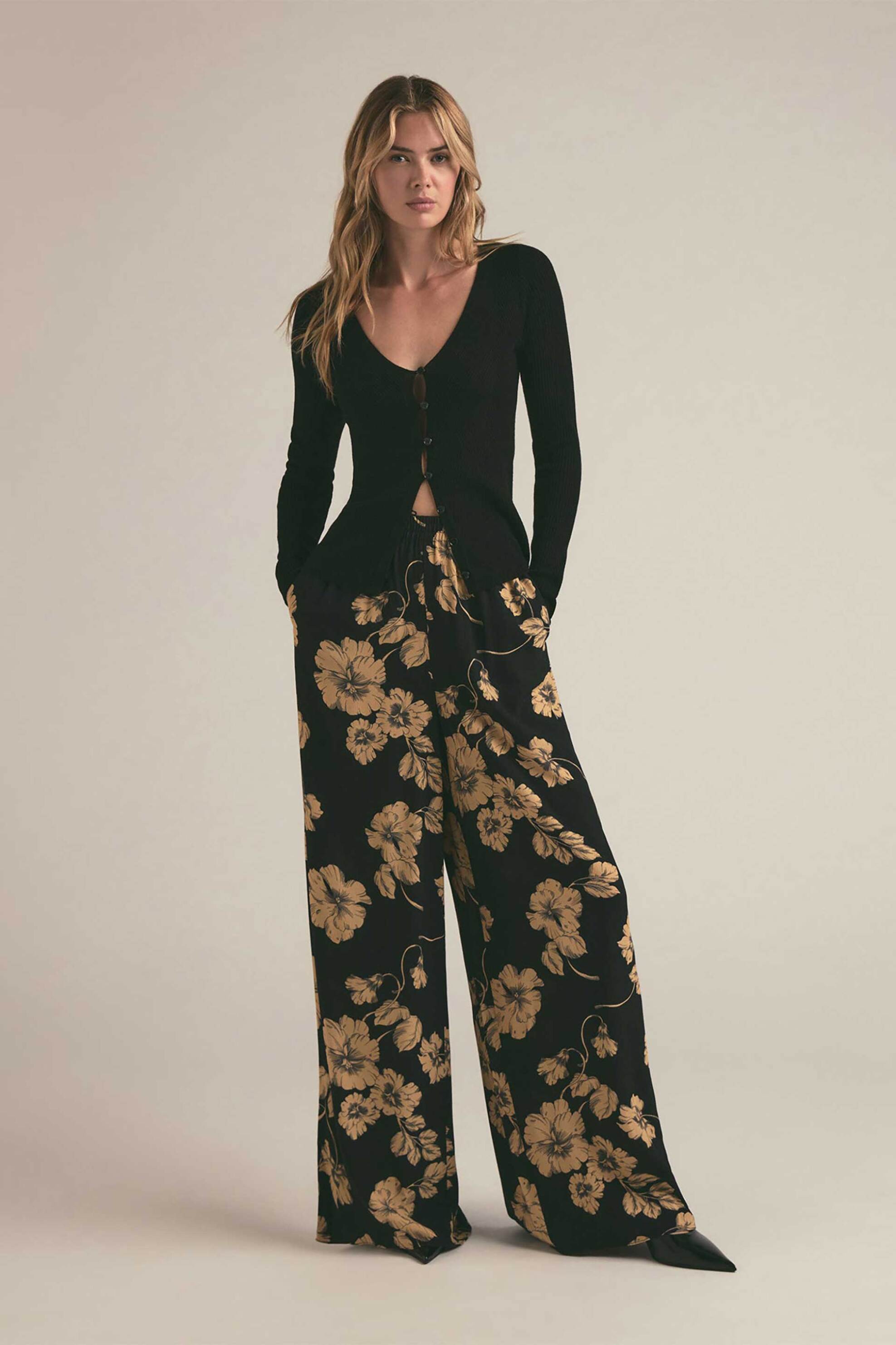FAVORITE DAUGHTER Favorite Daughter γυναικείο παντελόνι με floral print Wide Leg - 45FJH4EW8580-NTF Μαύρο