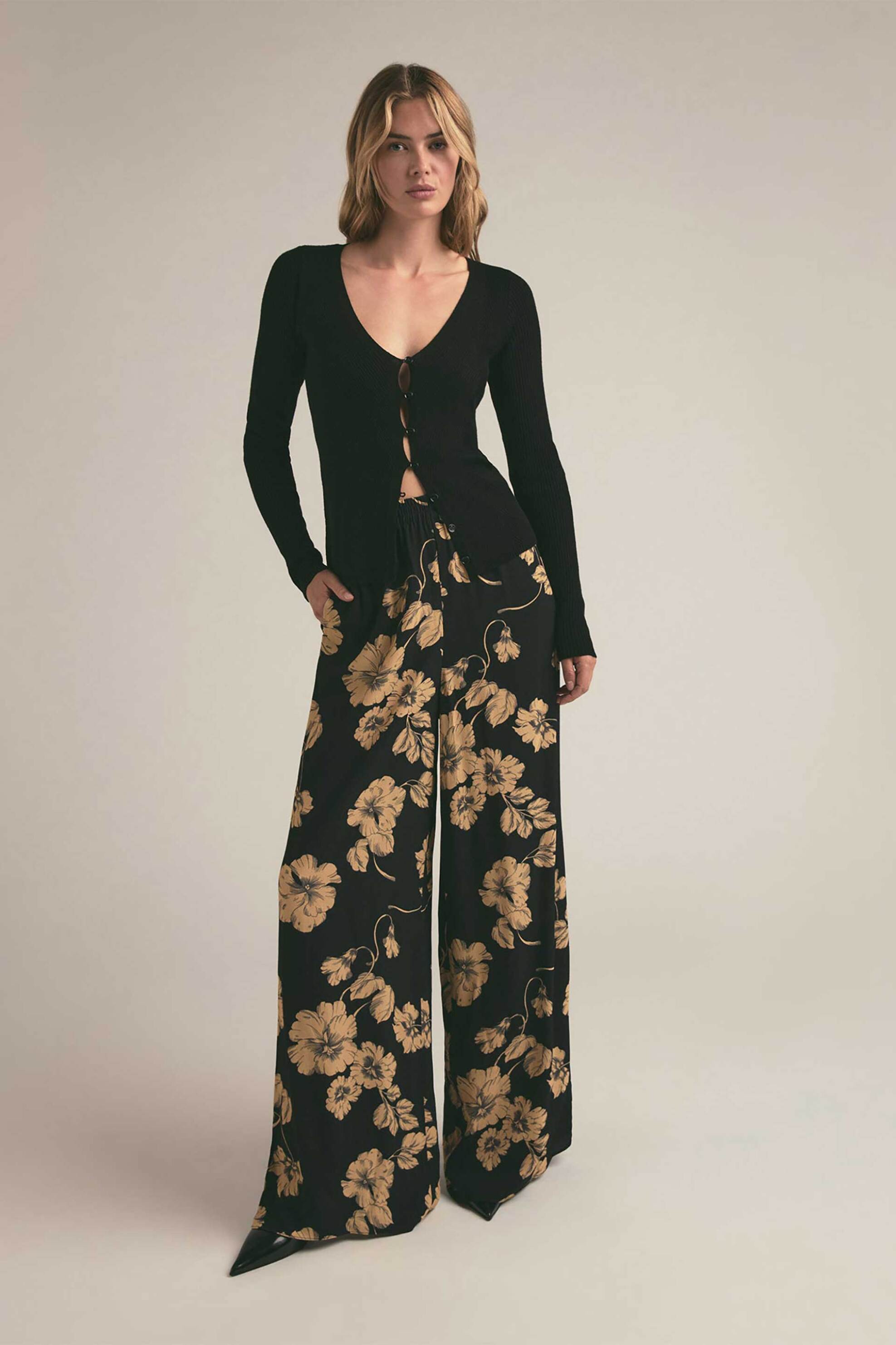 Favorite Daughter γυναικείο παντελόνι με floral print Wide Leg - 45FJH4EW8580-NTF Μαύρο φωτογραφία