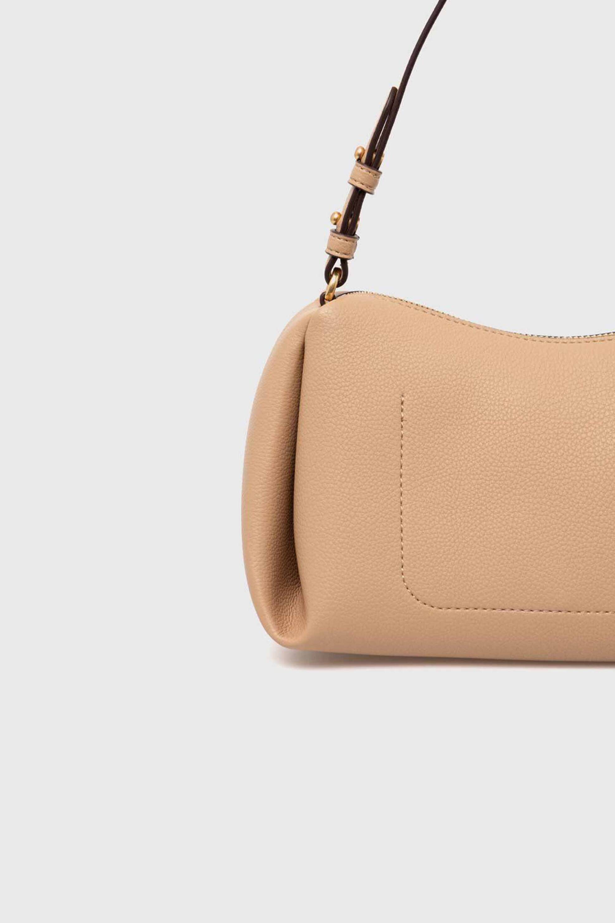 DKNY γυναικεία τσάντα ώμου με ανάγλυφο μεταλλικό logo "Remy" - R423AE54 Καμηλό φωτογραφία