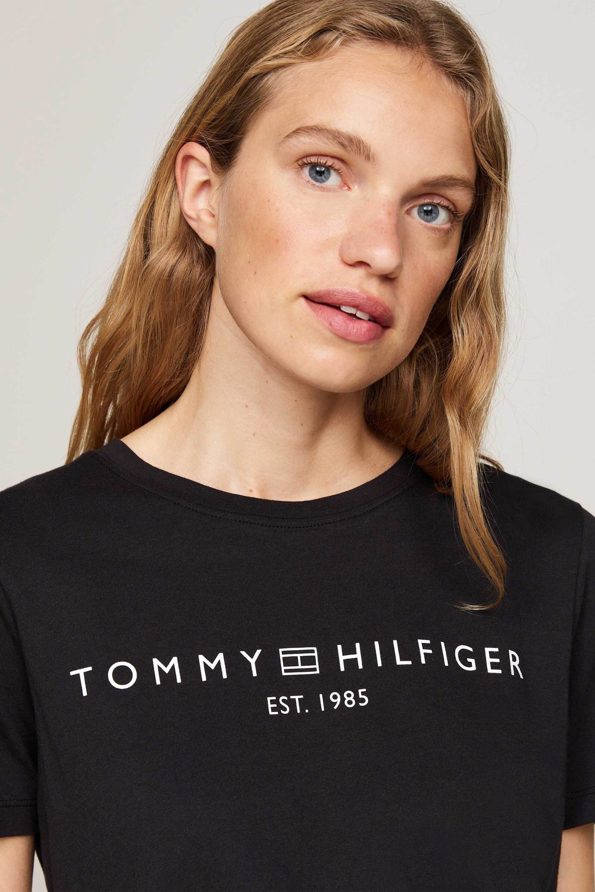TOMMY HILFIGER Tommy Hilfiger γυναικείο T-shirt με logo print Regular Fit - WW0WW40276 Μαύρο - 2