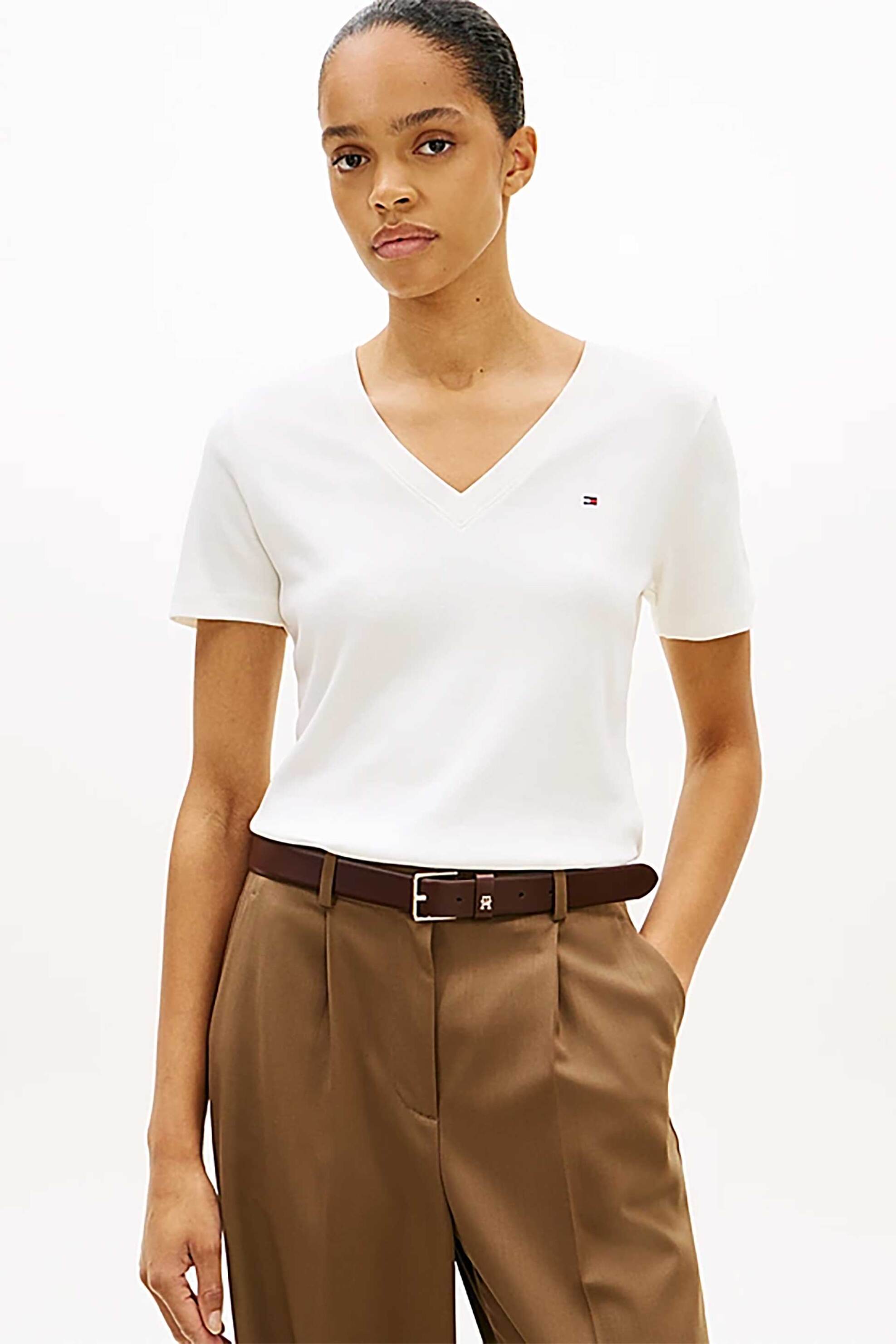 Tommy Hilfiger γυναικείο T-shirt με V λαιμόκοψη και κεντημένο λογότυπο Slim Fit - WW0WW40584 Εκρού