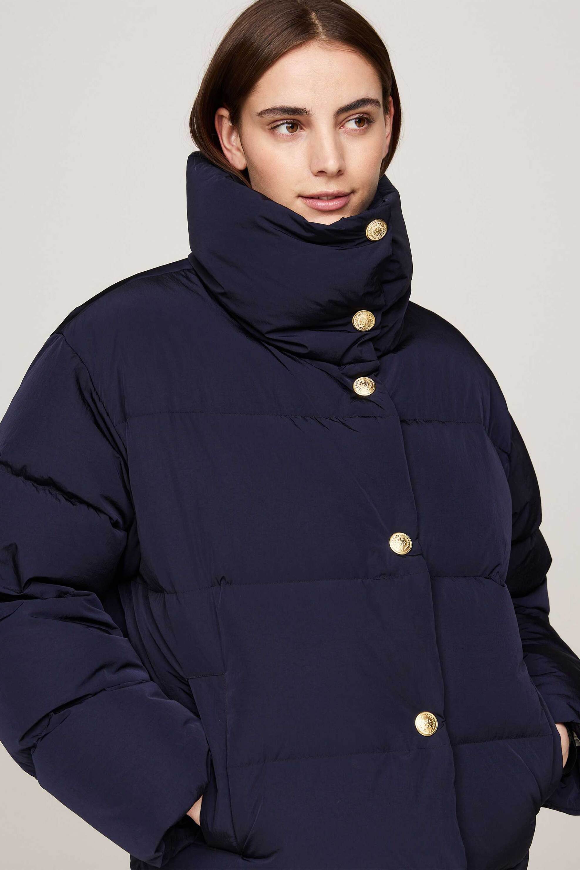 Tommy Hilfiger γυναικείο αδιάβροχο μπουφάν καπιτονέ με μεταλλικά κουμπιά και κεντημένο λογότυπο Oversized Fit - WW0WW43158 Μπλε Σκούρο φωτογραφία
