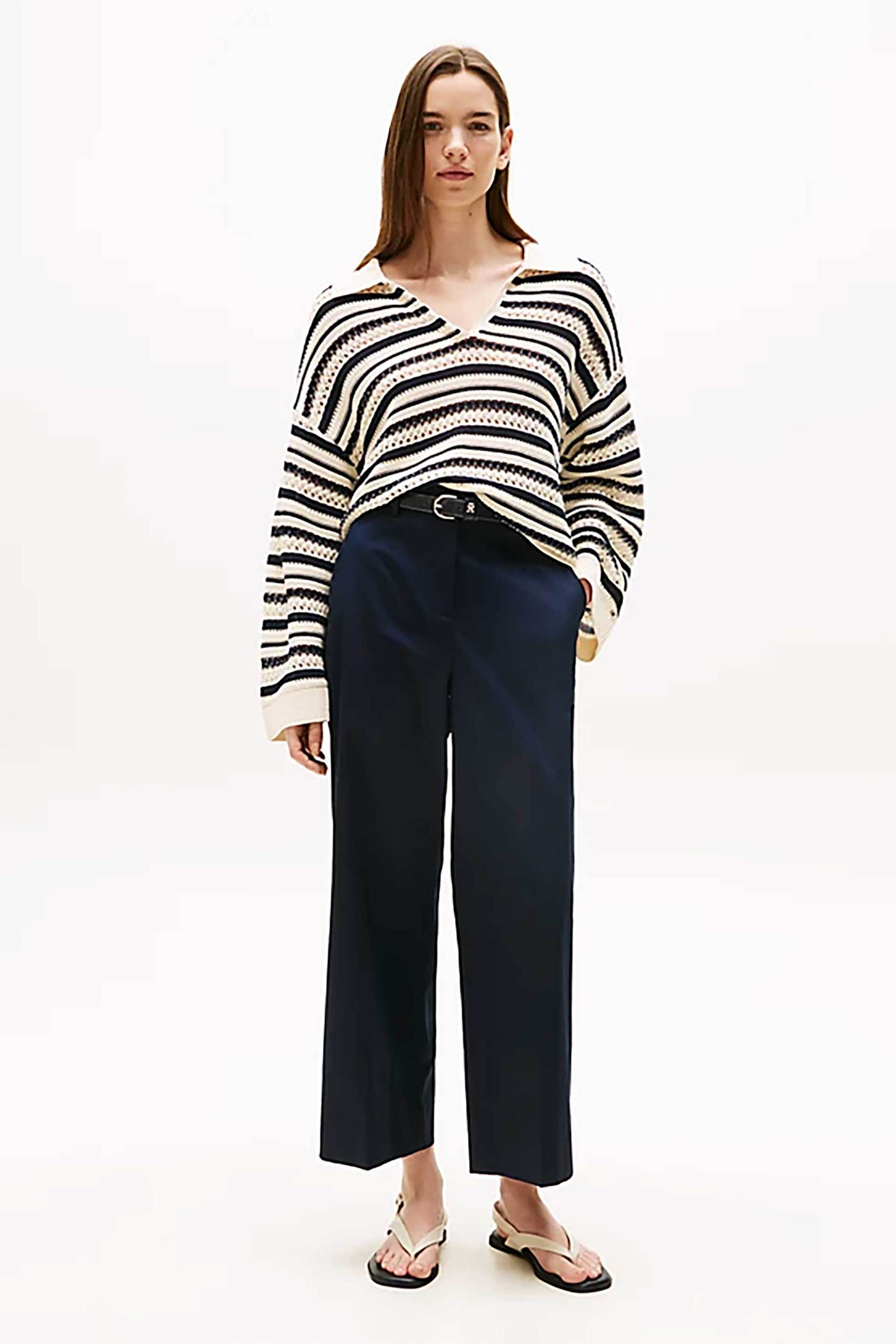 Γυναικεία παντελόνια cropped σε μπλε