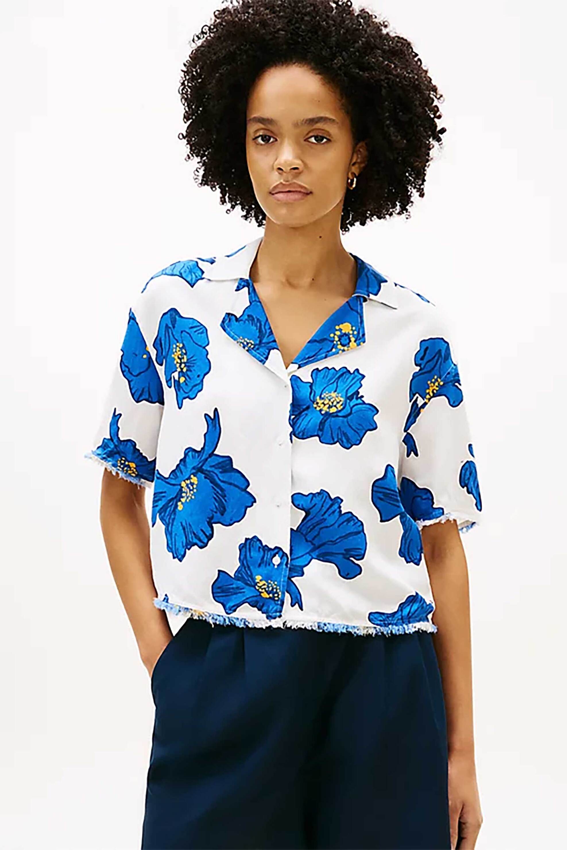 TOMMY HILFIGER Tommy Hilfiger γυναικείο πουκάμισο με κεντημένο floral σχέδιο Relaxed Fit - WW0WW48924 Λευκό - Μπλε