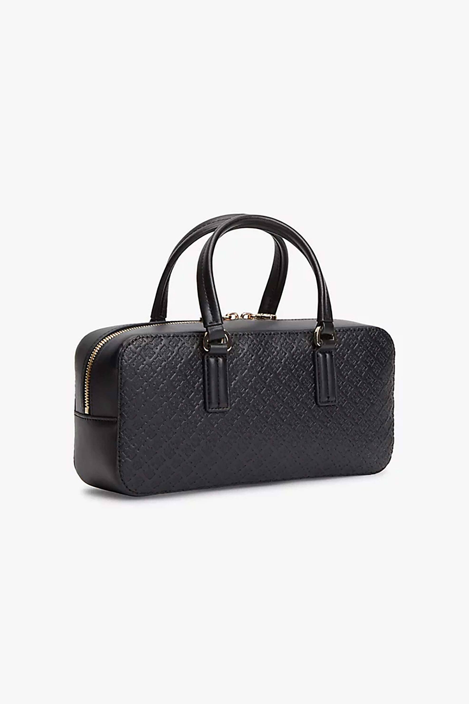 Tommy Hilfiger γυναικεία τσάντα χειρός με μεταλλικό λογότυπο 