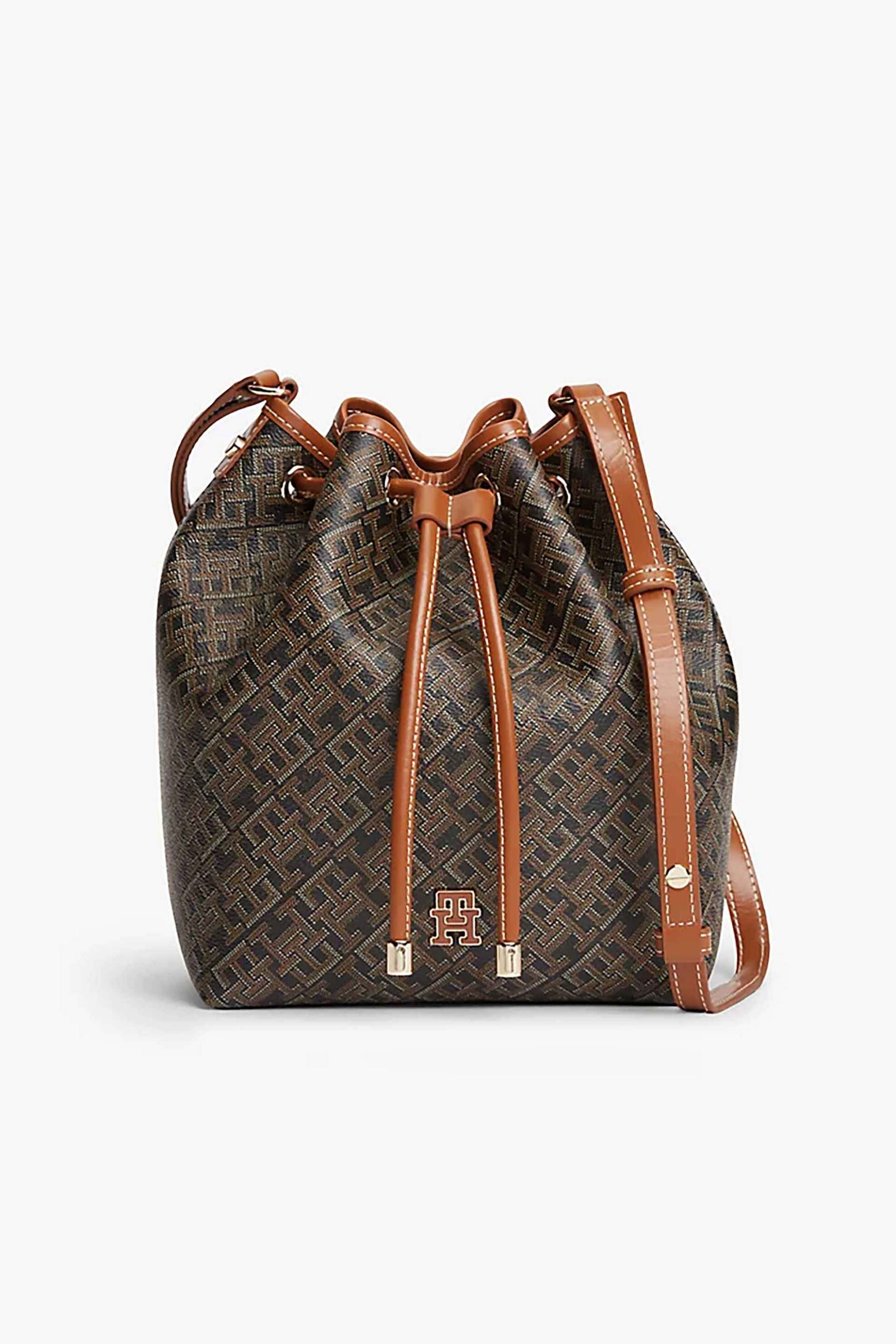 Tommy Hilfiger γυναικεία τσάντα bucket με μεταλλικό λογότυπο και all-over logo print "TH Monoplay" - AW0AW18847 Μαύρο