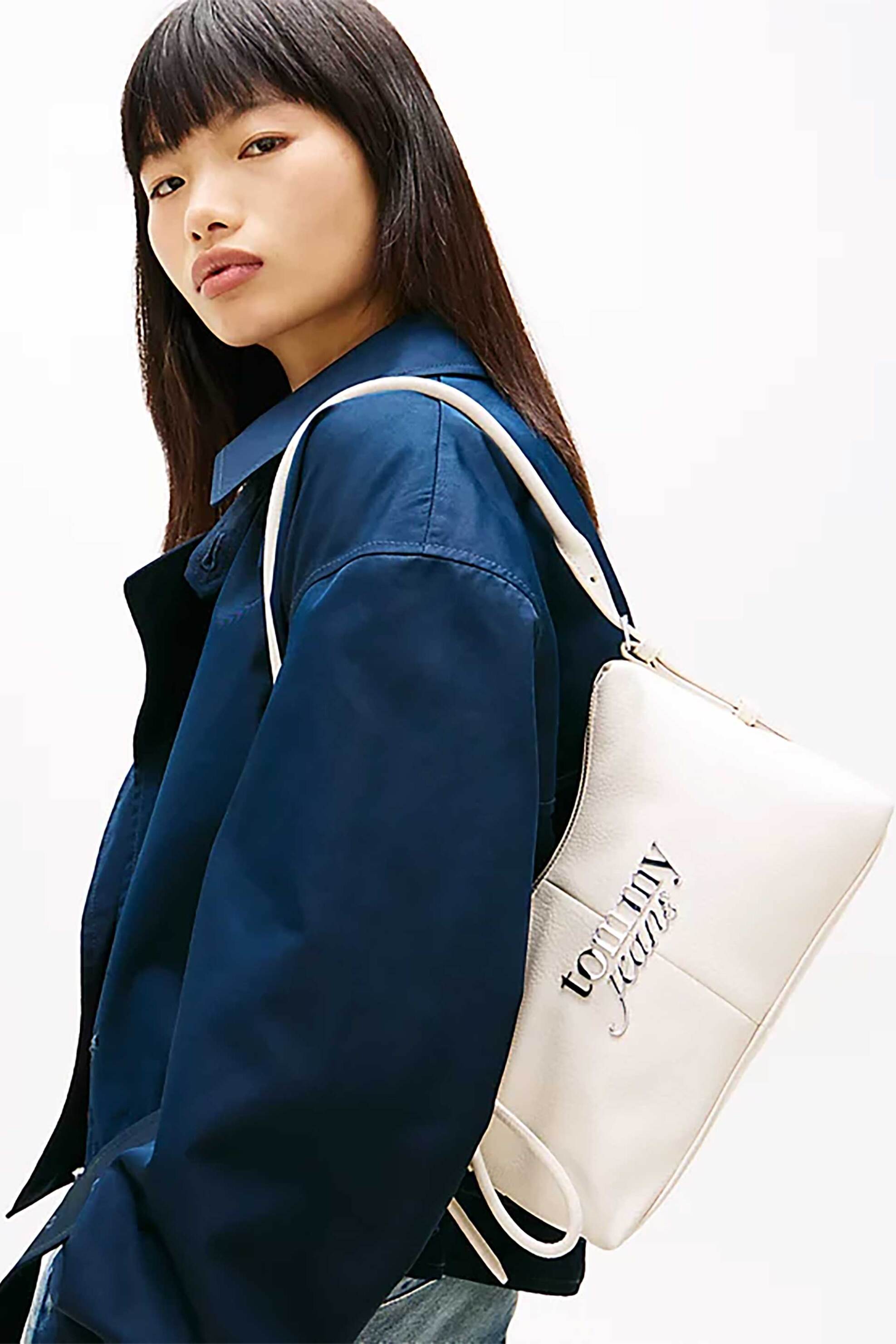 Tommy Hilfiger Γυναικεία Τσάντα Ώμου με Μεταλλικό Λογότυπο Τjw Bold - Aw0Aw18468 Μπεζ