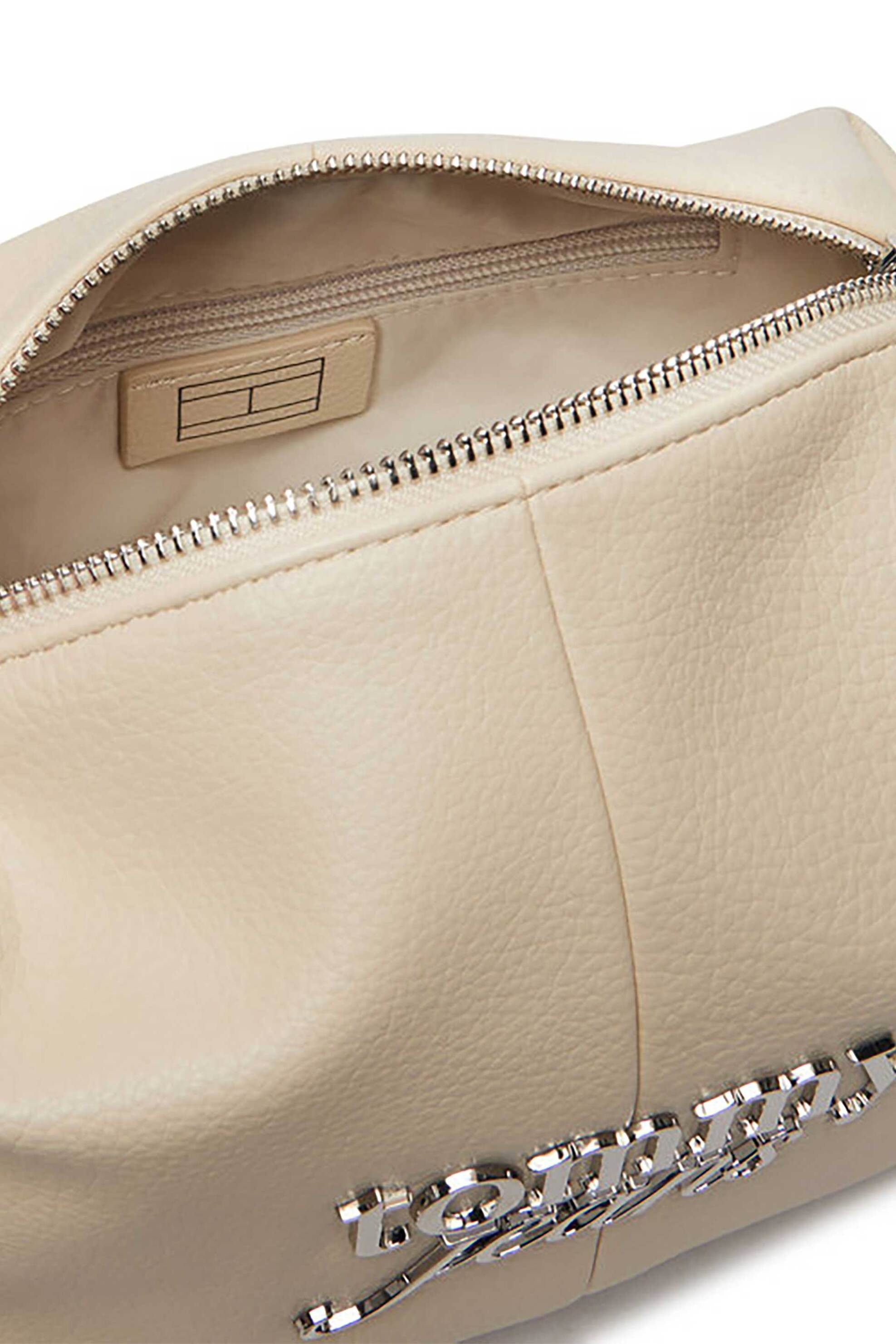 TOMMY JEANS Tommy Jeans γυναικεία τσάντα crossbody/χειρός με μεταλλικό monogram "Tjw Bold Camera Bag" - AW0AW18470 Μπεζ - 3