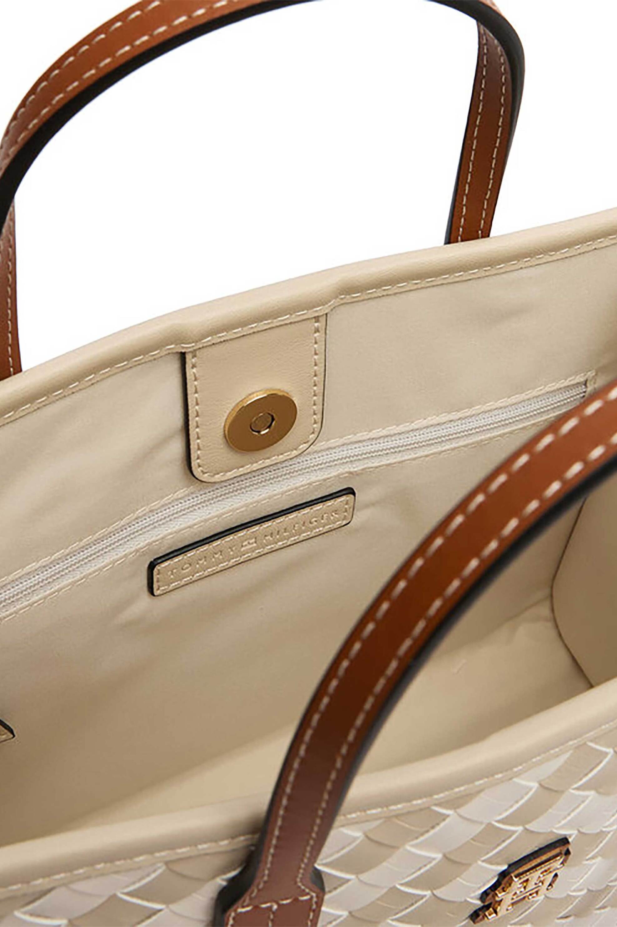 Tommy Hilfiger γυναικείο mini bag tote με μεταλλικό monogram και πλεκτό σχέδιο "TH City" - AW0AW18393 Λευκό φωτογραφία