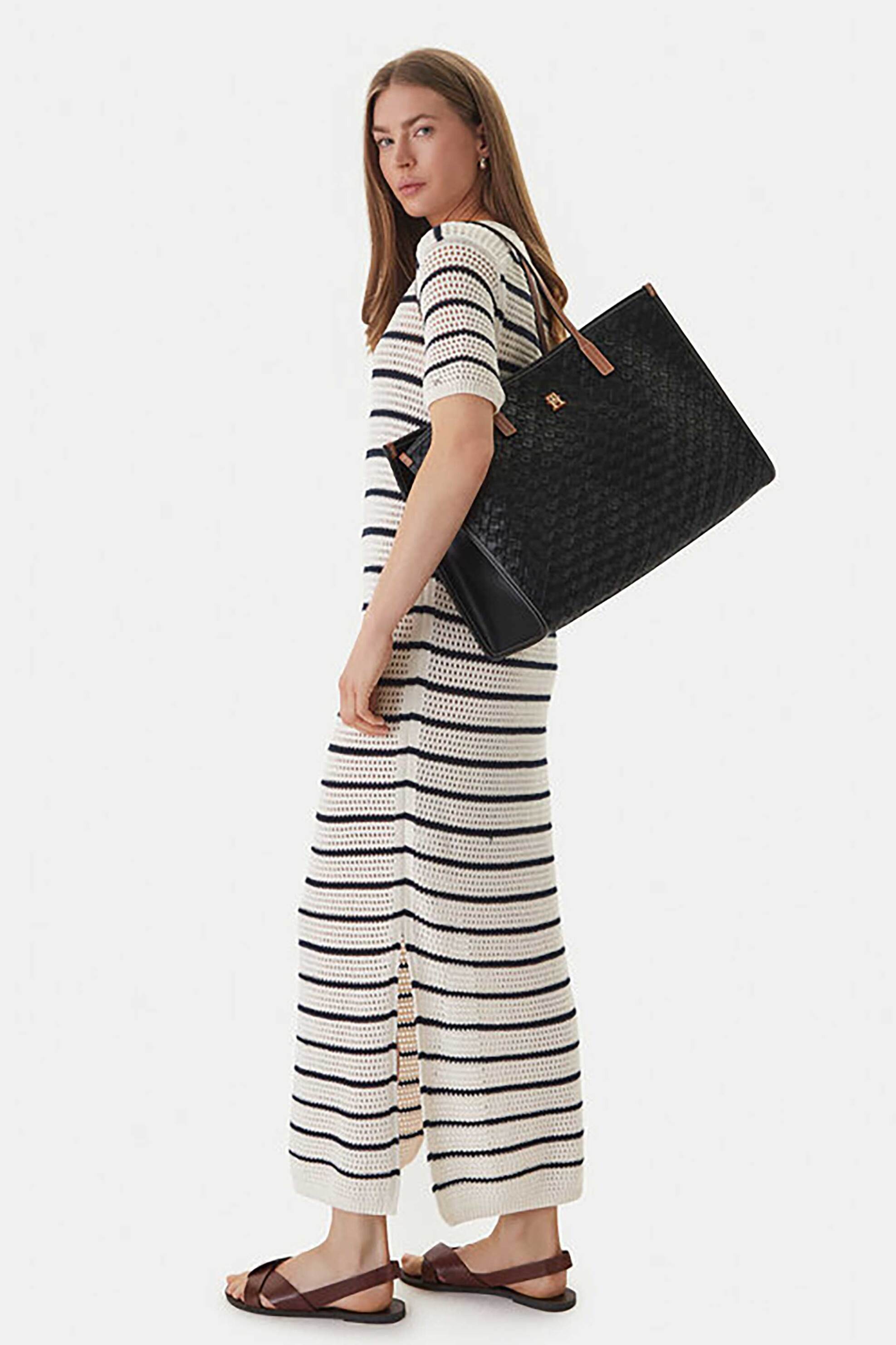 Tommy Hilfiger Γυναικεία Τσάντα Tote με Μεταλλικό Monogram Και Πλεκτό Σχέδιο Th City - Aw0Aw18394 Μαύρο