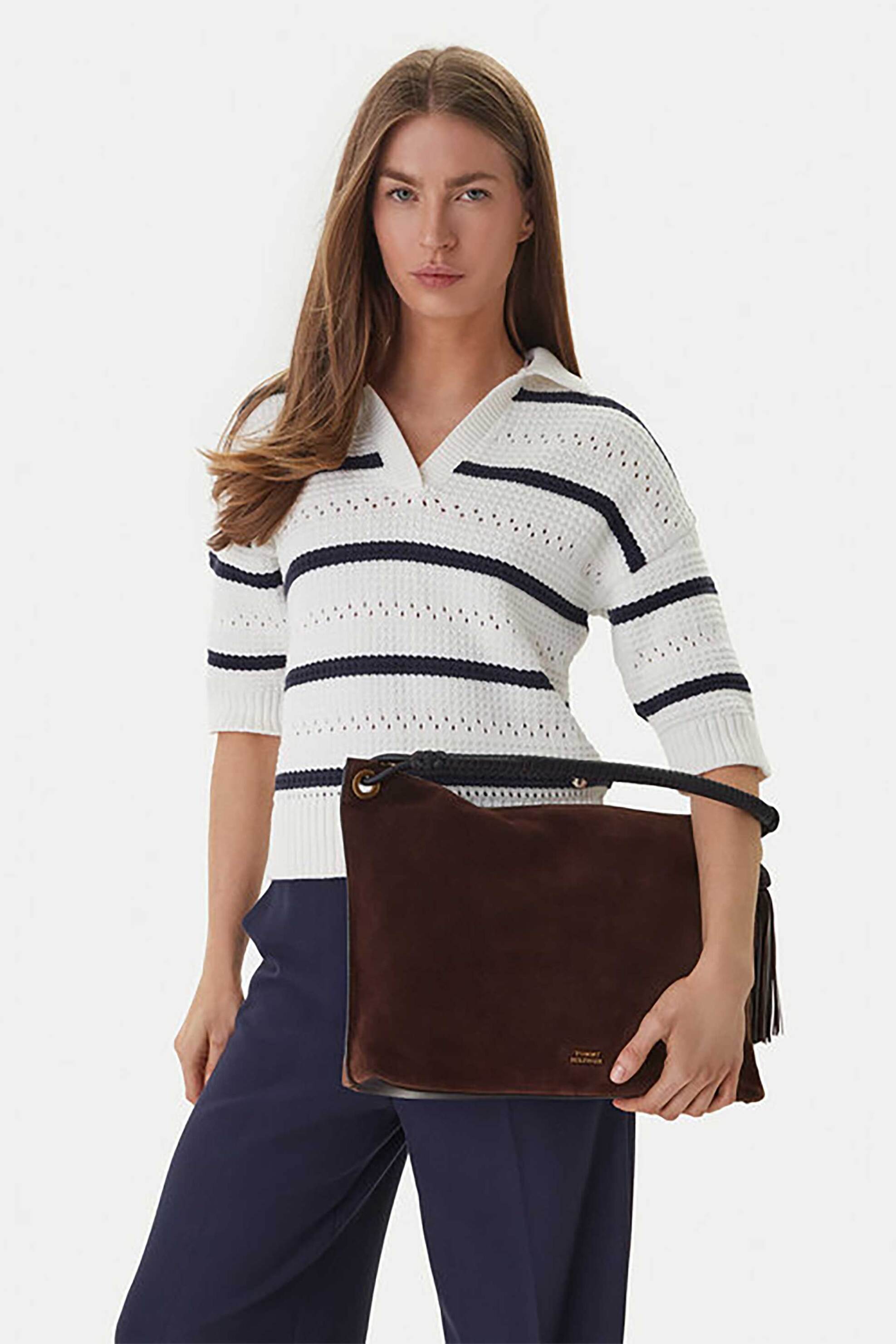 Tommy Hilfiger Γυναικεία Τσάντα Ώμου με Μεταλλικό Λογότυπο Th Statement - Aw0Aw18402 Καφέ Σκούρο