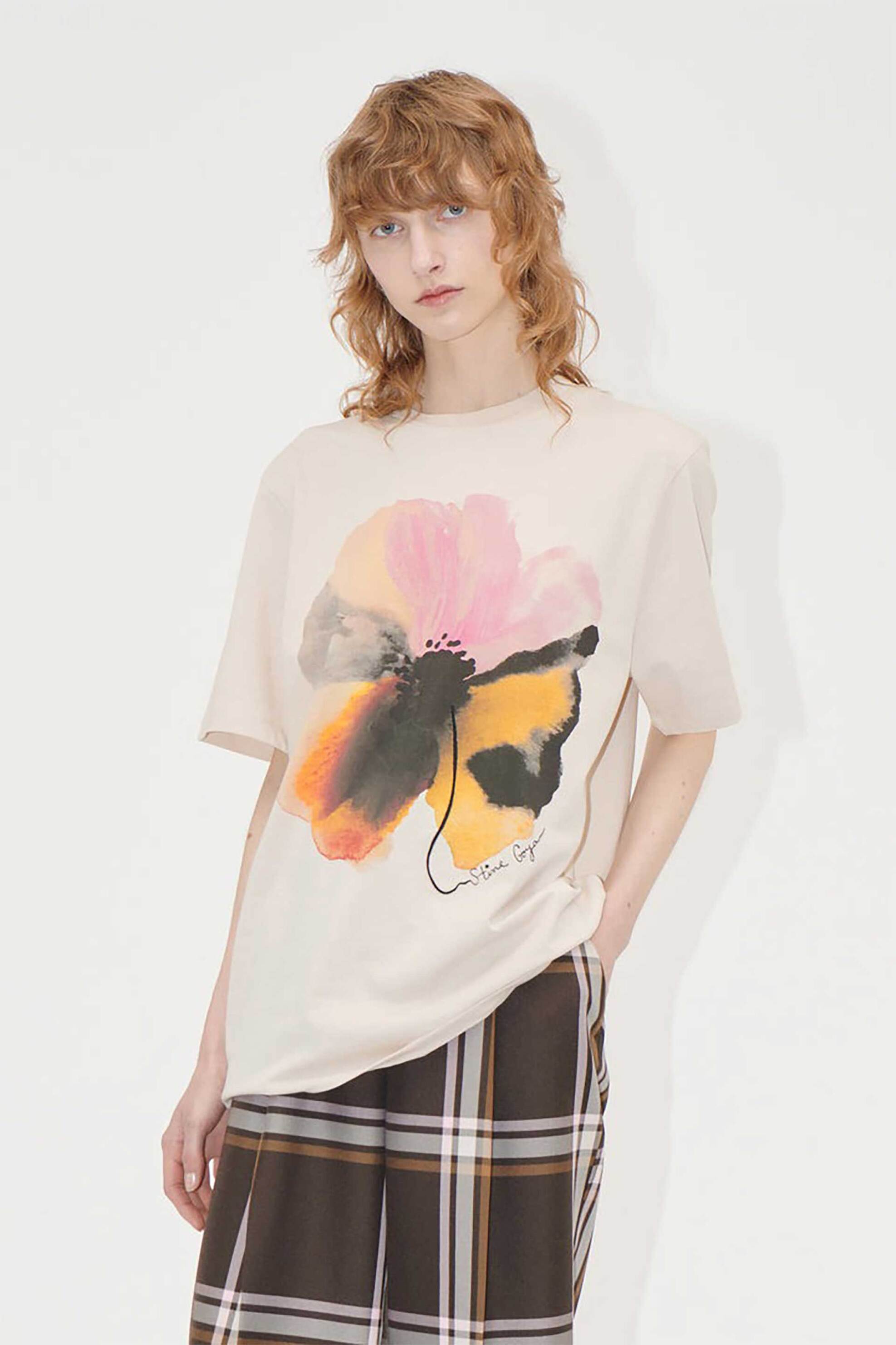 STINE GOYA Stine Goya γυναικείο T-shirt με print "Pastel Petals" - SG-PS25-T009-2243 Λευκό