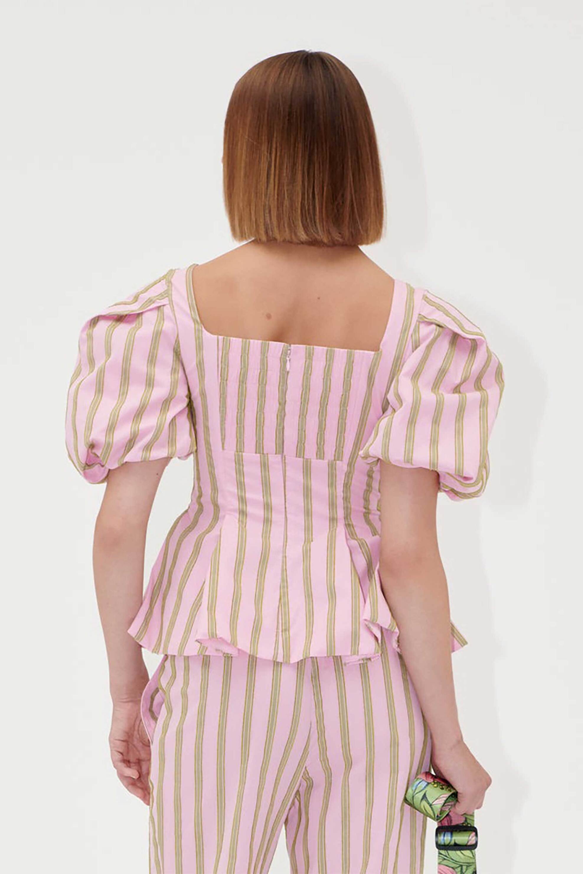 STINE GOYA Stine Goya γυναικείο τοπ με balloon μανίκια "Wallpaper Stripes" - SG-SS25-T055-2344 Ροζ - 2