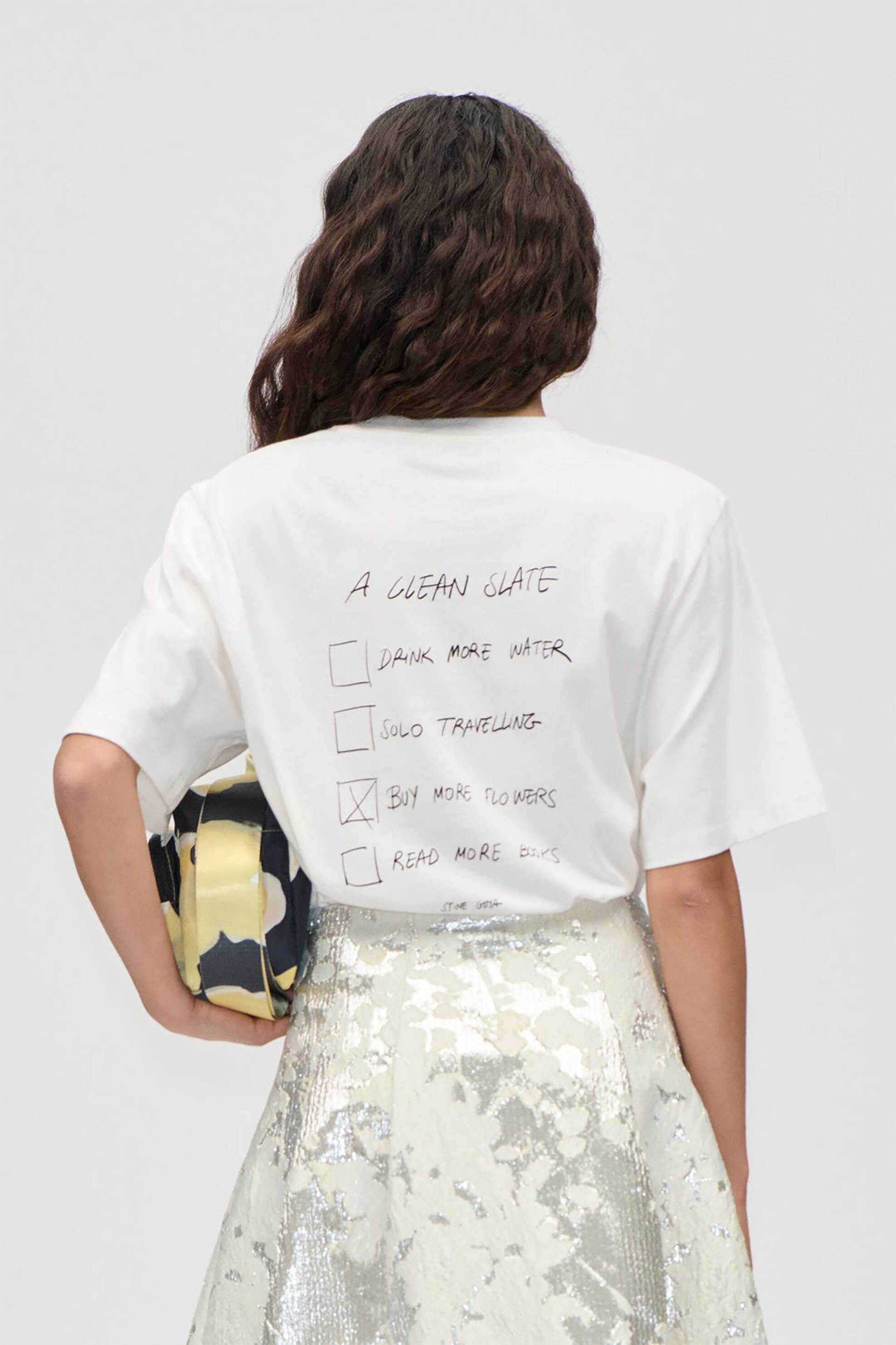 Stine Goya γυναικείο T-shirt με floral print 