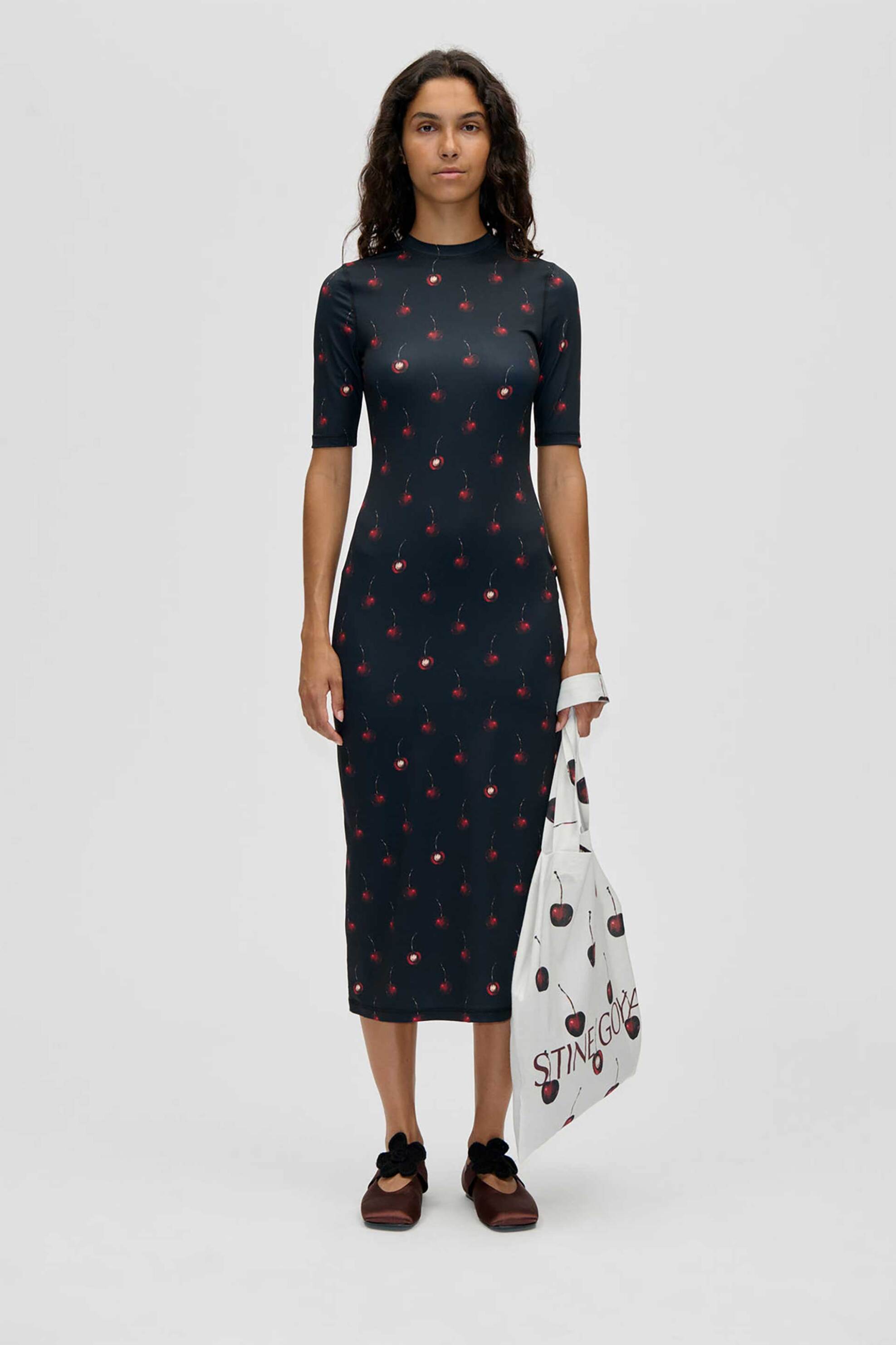 Stine Goya γυναικείο midi φόρεμα "Cherries" - SG-SS26-D259-2244 Μπλε