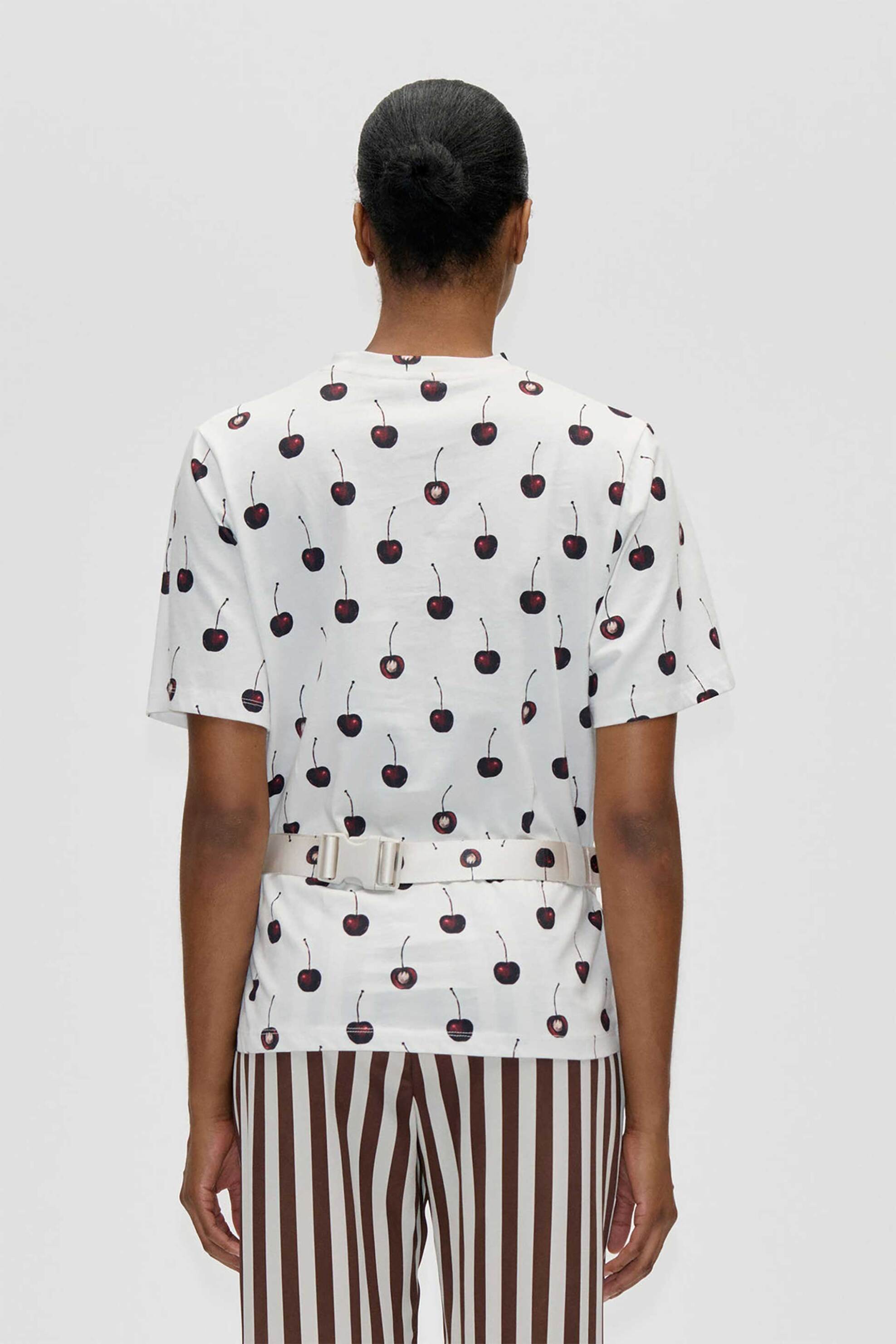 STINE GOYA Stine Goya γυναικείο T-shirt με floral print "Cherry" - SG-SS26-T009-2243 Λευκό - 2