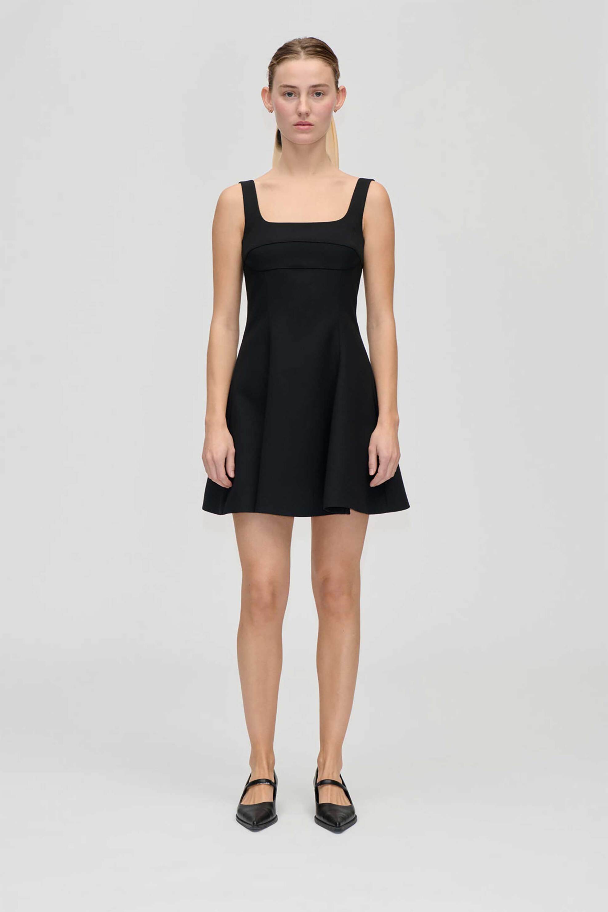 Stine Goya γυναικείο mini φόρεμα μονόχρωμο - SG-PF26-D292-2330 Μαύρο