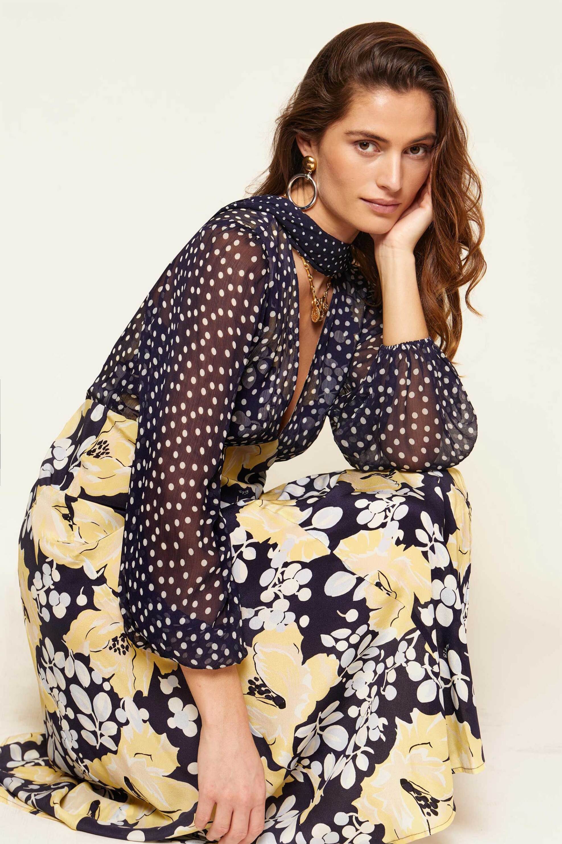 Rixo γυναικείο midi φόρεμα από μετάξι με floral print και πουά σχέδιο "Melanie" - 010.00336.124.03583 Πολύχρωμο φωτογραφία