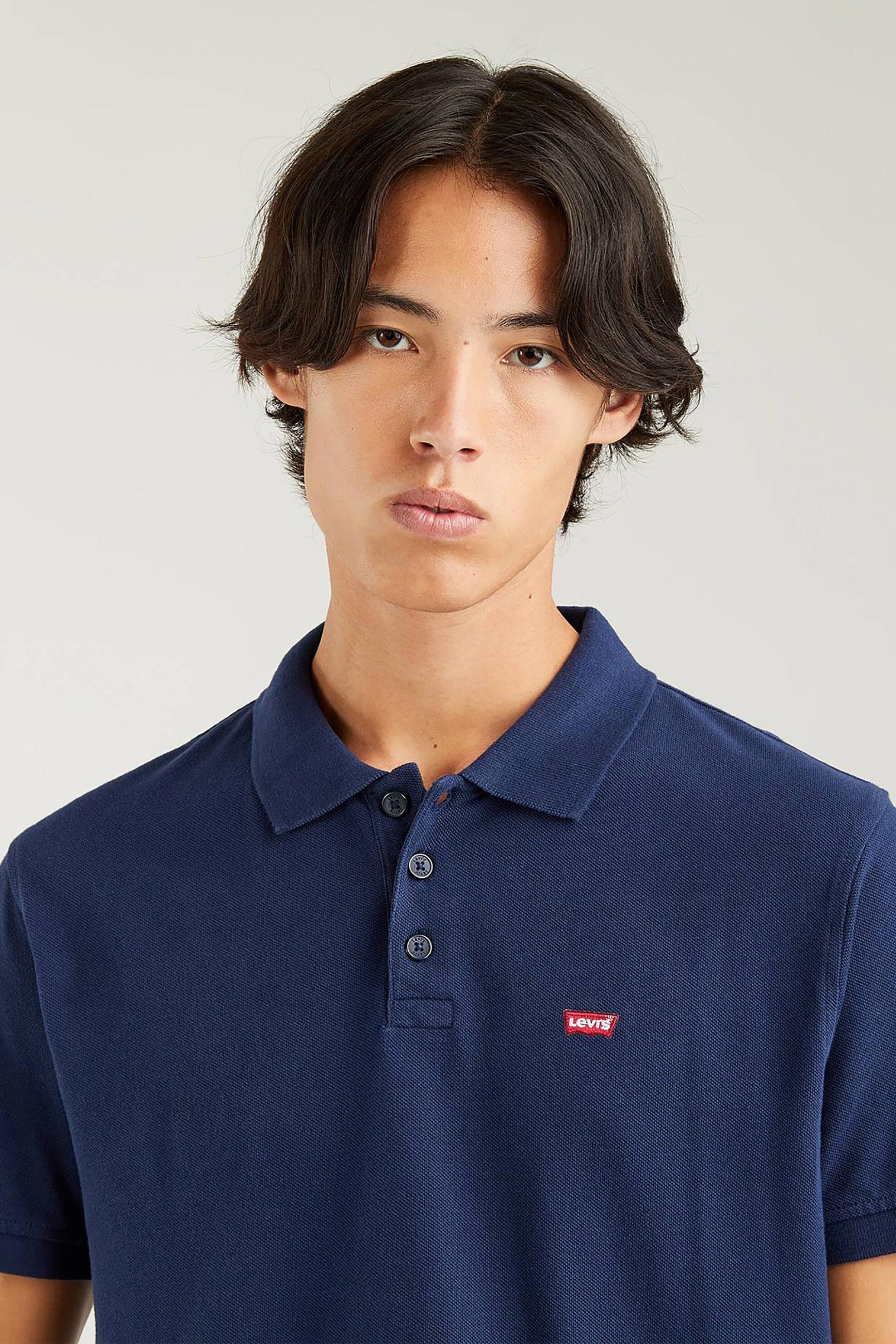 Levi's® ανδρική πόλο μπλούζα κοντομάνικη πικέ μονόχρωμη με λογότυπο Standard Fit "Housemark" - 358830005 Μπλε Σκούρο φωτογραφία