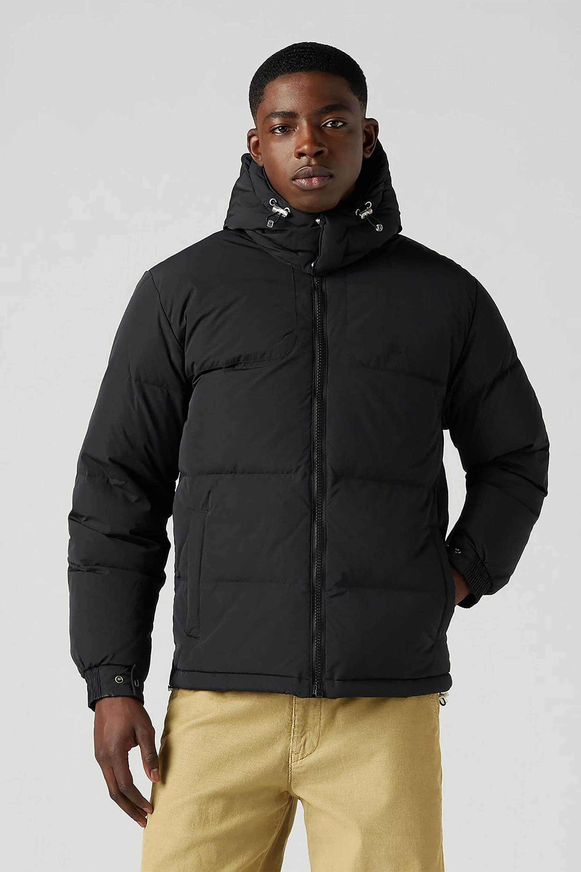 Levi's® ανδρικό μπουφάν puffer με κουκούλα καπιτονέ και logo patch Standard Fit - A85570000 Μαύρο