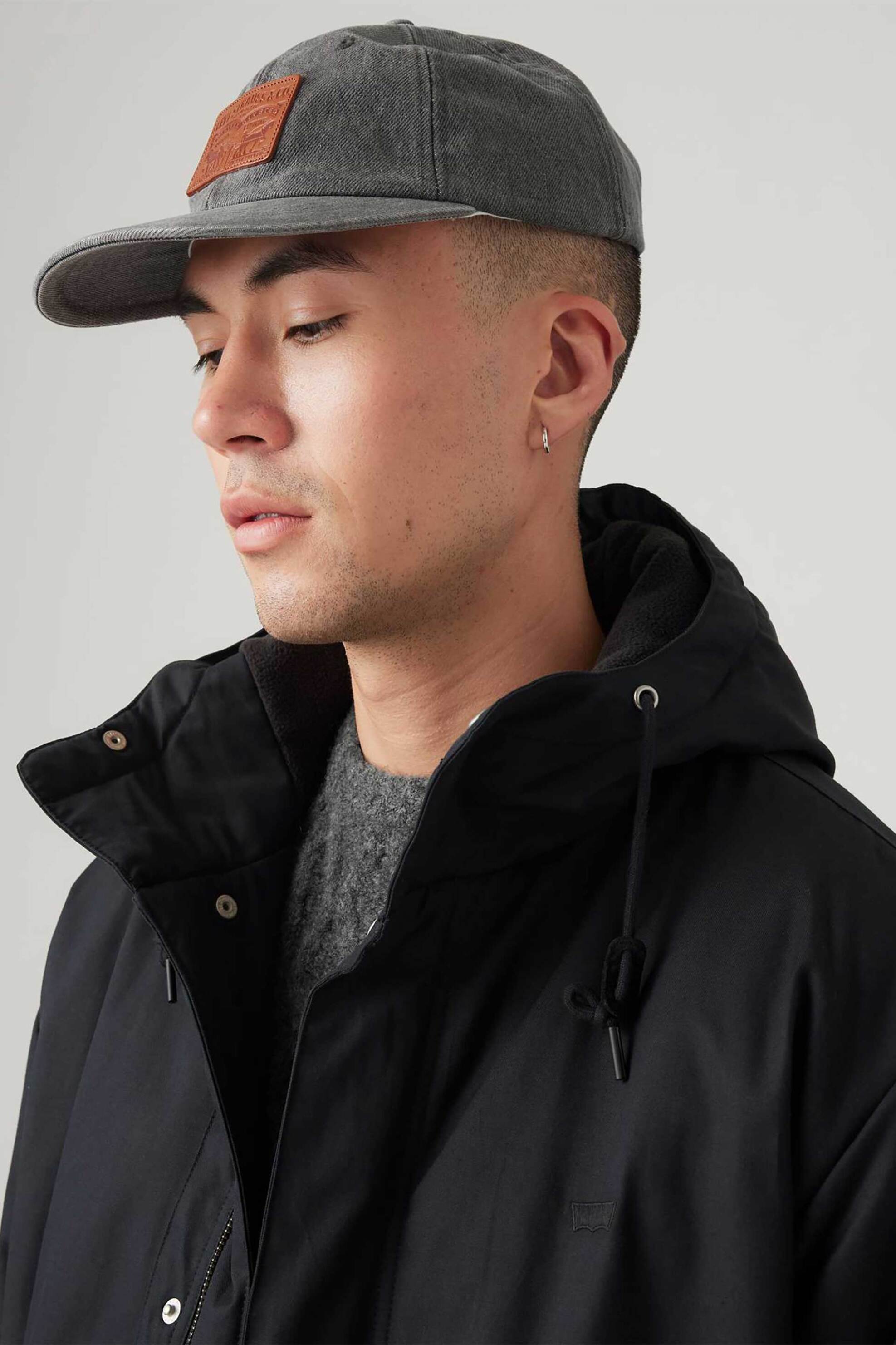 Levi's® ανδρικό μπουφάν παρκά με κουκούλα και logo patch Standard Fit - A85630000 Μαύρο φωτογραφία