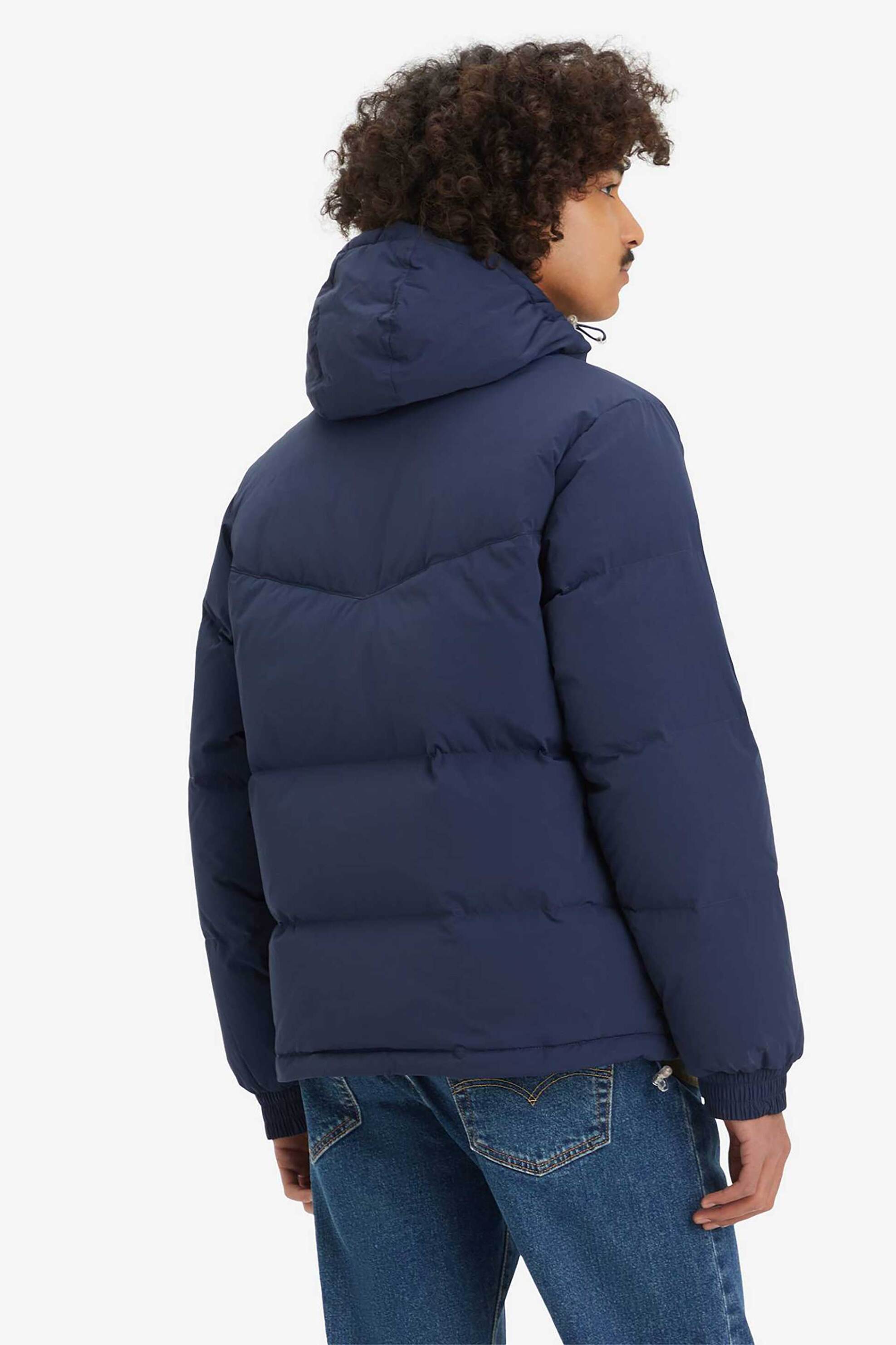 Levi's® ανδρικό μπουφάν puffer με κουκούλα καπιτονέ και logo patch Standard Fit - A85570001 Μπλε Σκούρο φωτογραφία