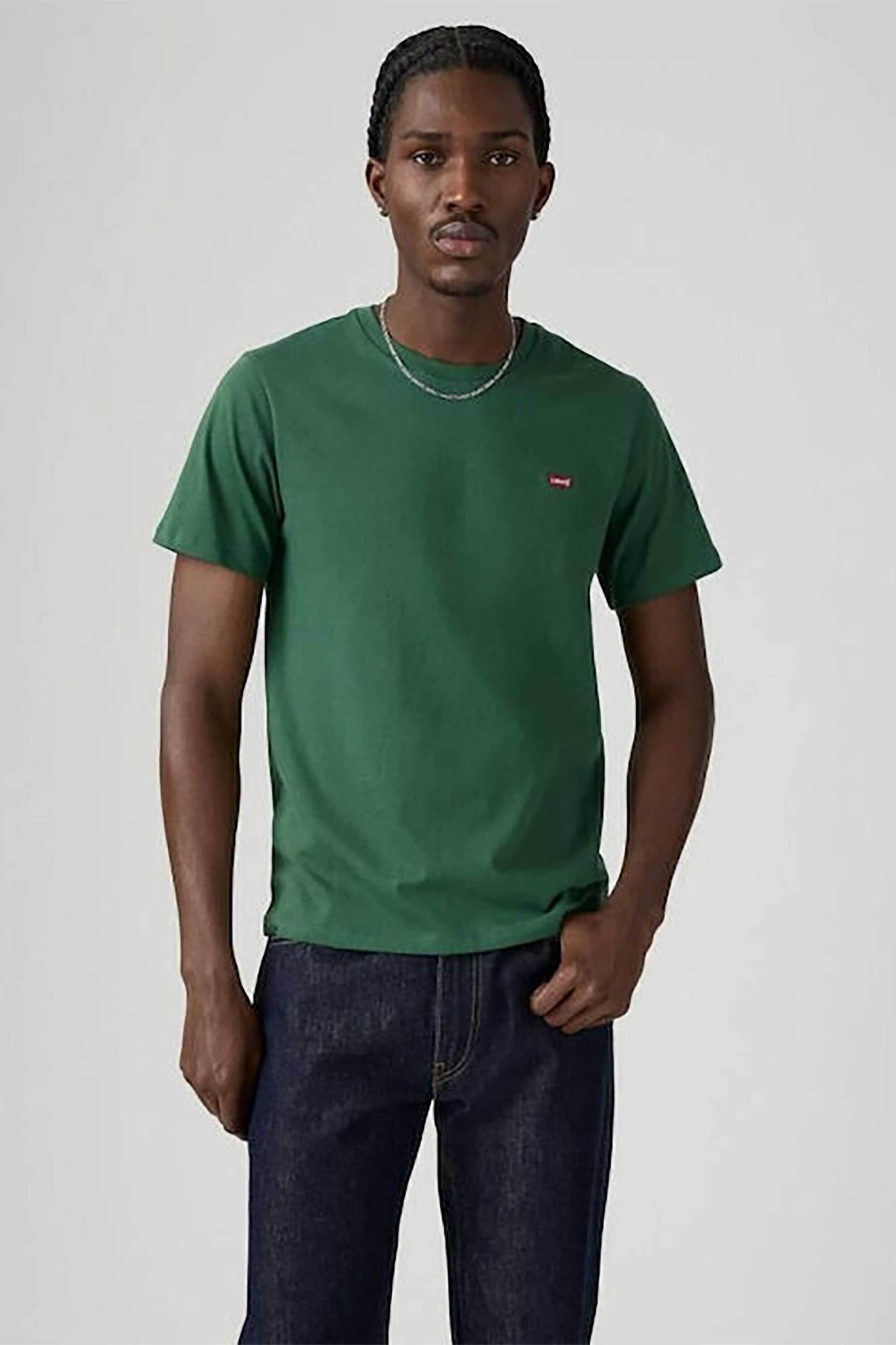 Levi's® ανδρικό T-shirt μονόχρωμο με λογότυπο στο στήθος Standrad Fit - 566050292 Κυπαρισσί