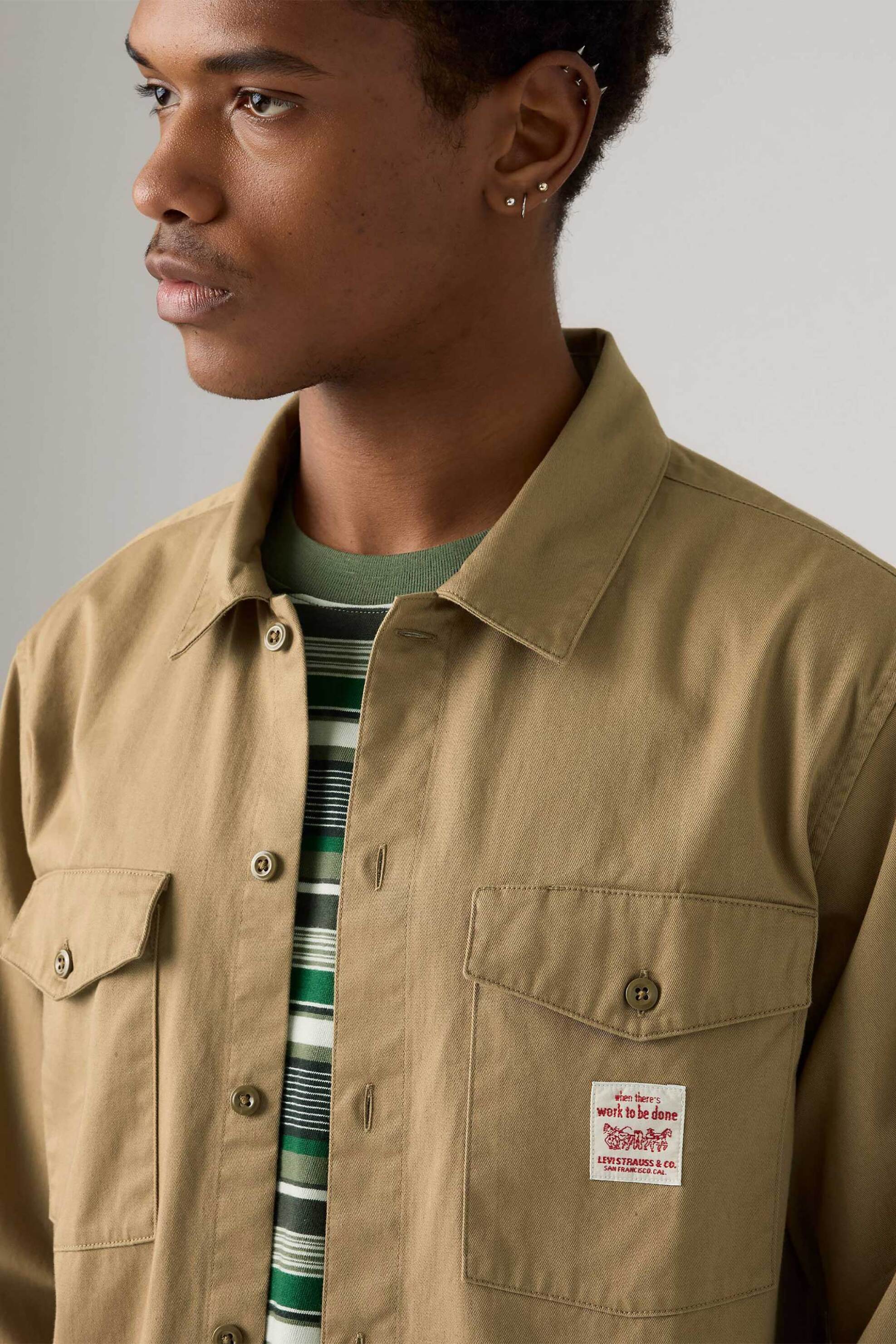 Levi's® ανδρικό overshirt με τσέπες Relaxed Fit "Worker" - 003O20001 Μπεζ φωτογραφία