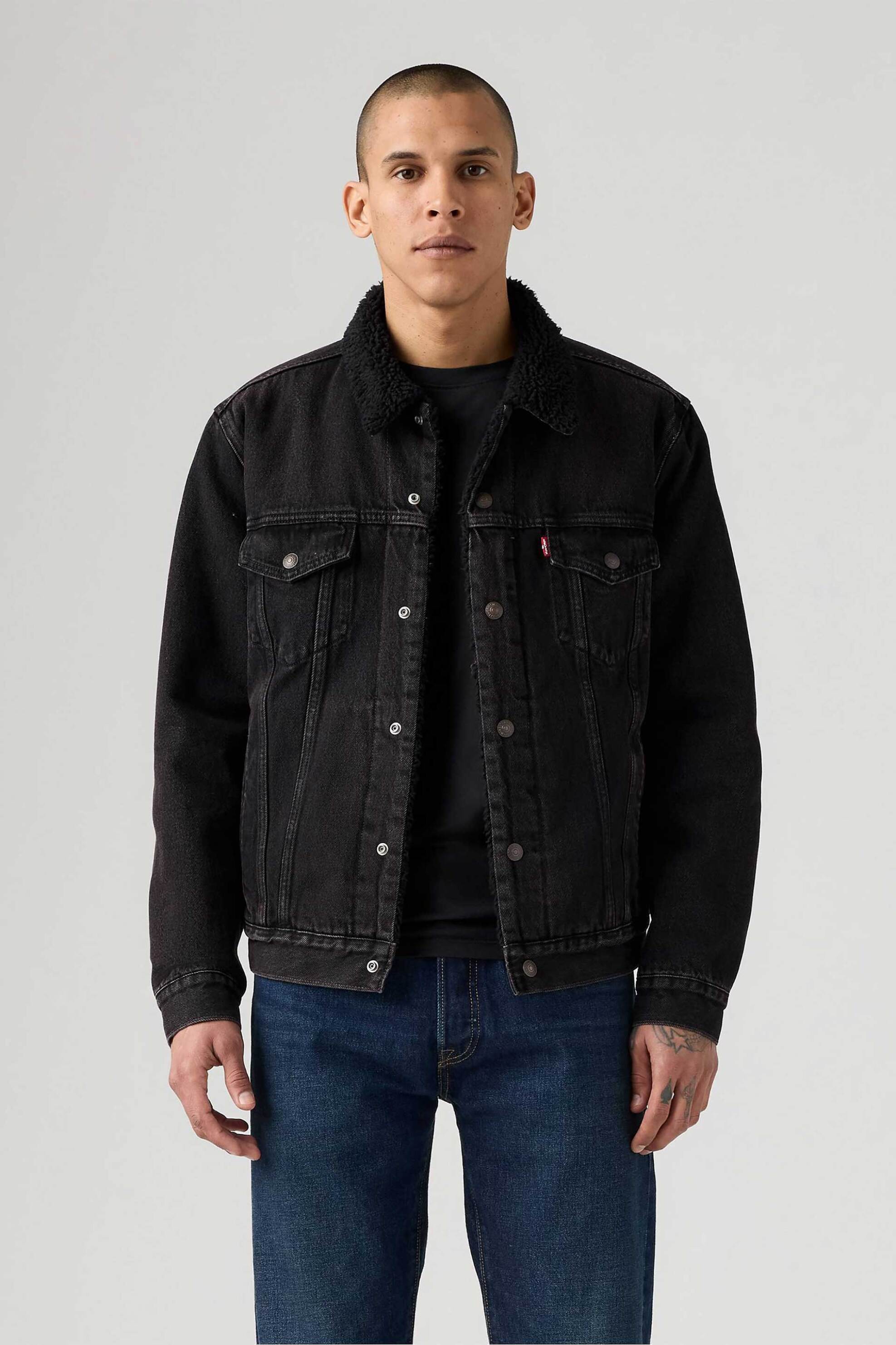 Levi's® ανδρικό denim jacket με μπουκλέ γιακά και επένδυση Standard Fit "Type III" - 163650291 Μαύρο
