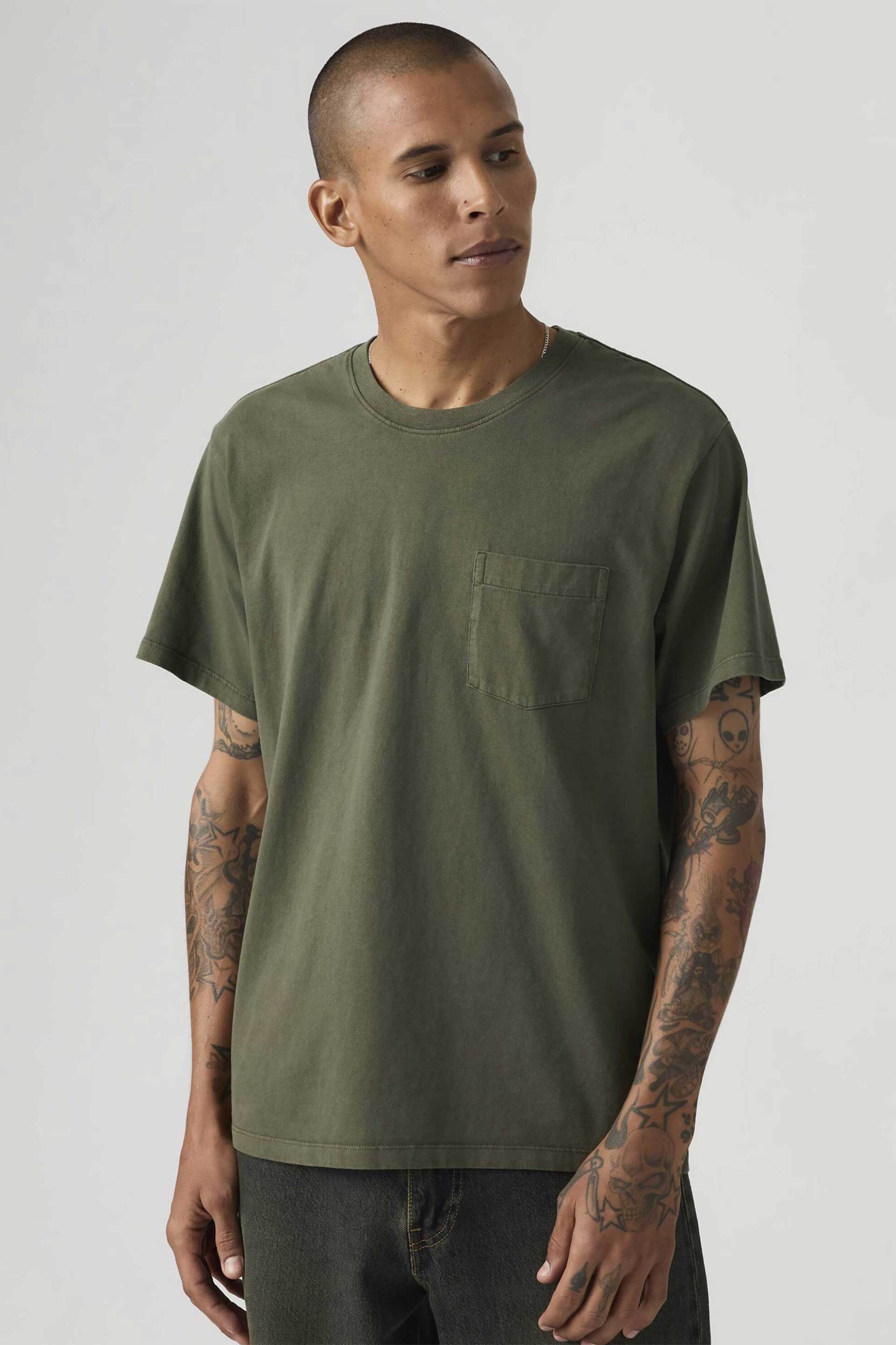 Levi's® ανδρικό T-shirt με τσέπη Standard Fit "Essential Pocket" - 005H00041 Χακί