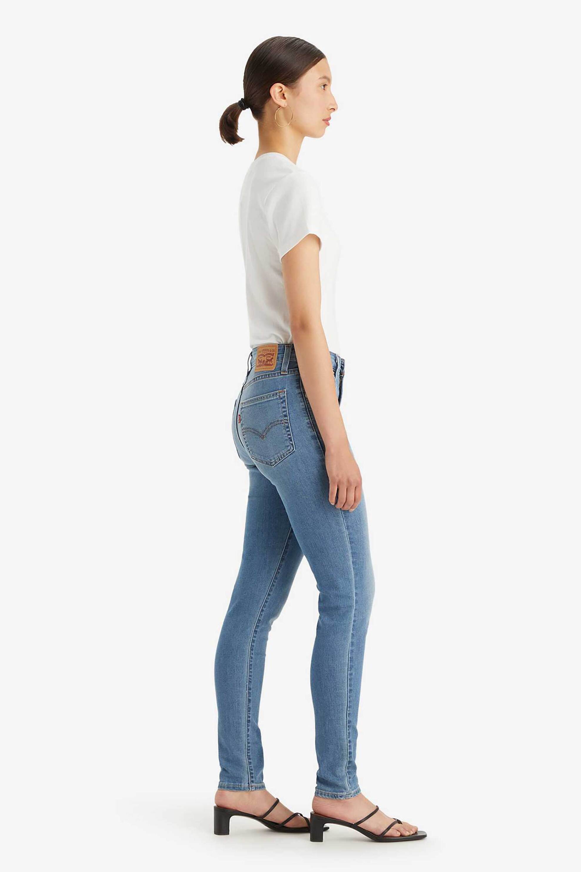 LEVI'S Levi's® γυναικείο τζιν παντελόνι μονόχρωμο πεντάτσεπο ψηλόμεσο με logo patch και label "721™" - 188820697 Denim Blue Ανοιχτό - 2