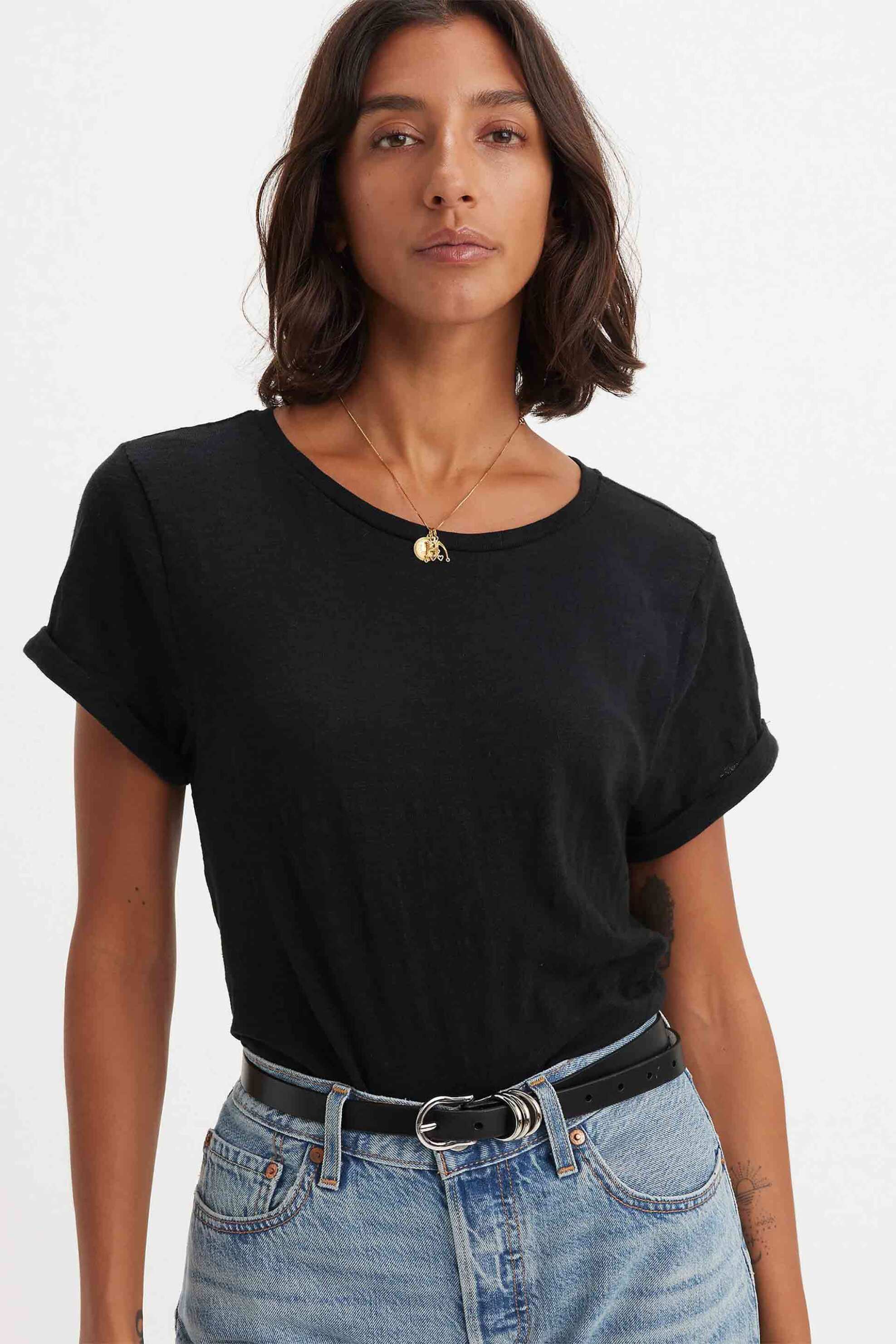 Levi's® γυναικείο T-shirt μονόχρωμο με rolled μανίκια Standard Fit "Margot" - A72470017 Μαύρο