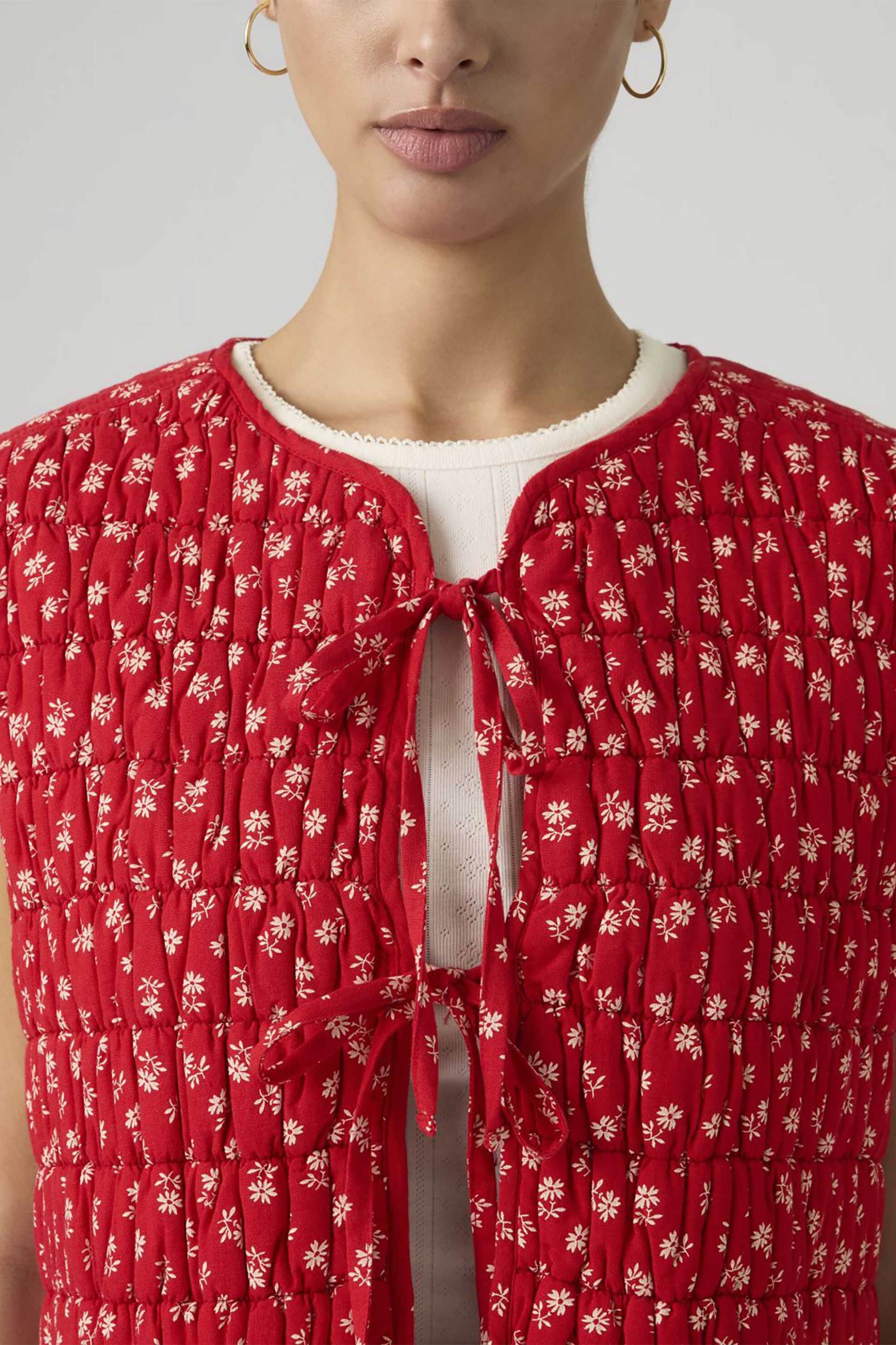 Levi's® γυναικείο γιλέκο με all-over print Standard Fit "Rue Liner" - 005AT0000 Κόκκινο φωτογραφία