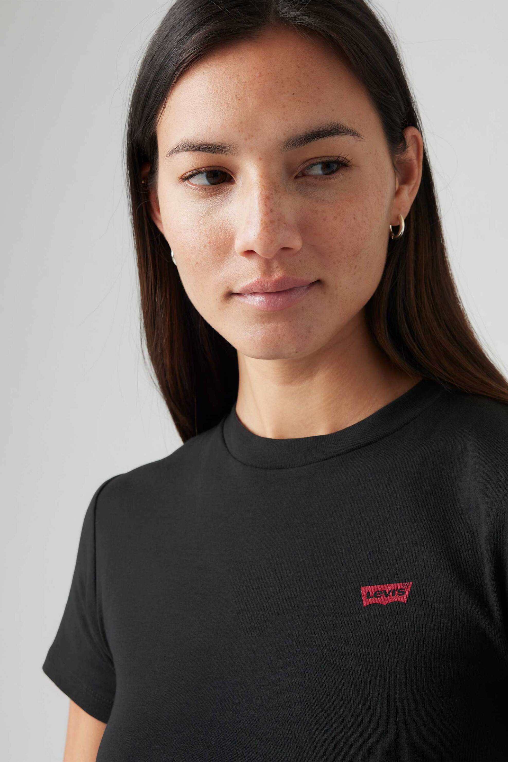 Levi's® γυναικείο T-shirt με λογότυπο Slim Fit 
