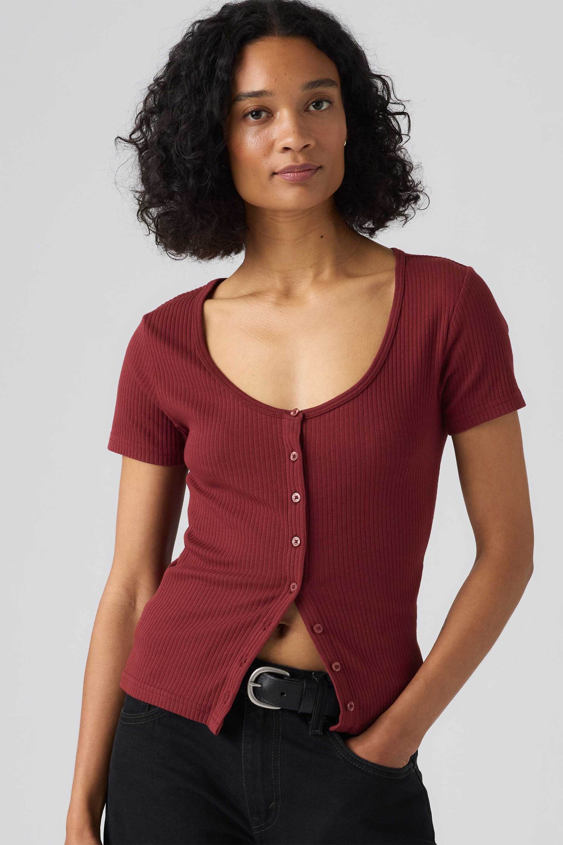 Levi's® γυναικείο πλεκτό τοπ ribbed με κουμπιά Slim Fit 