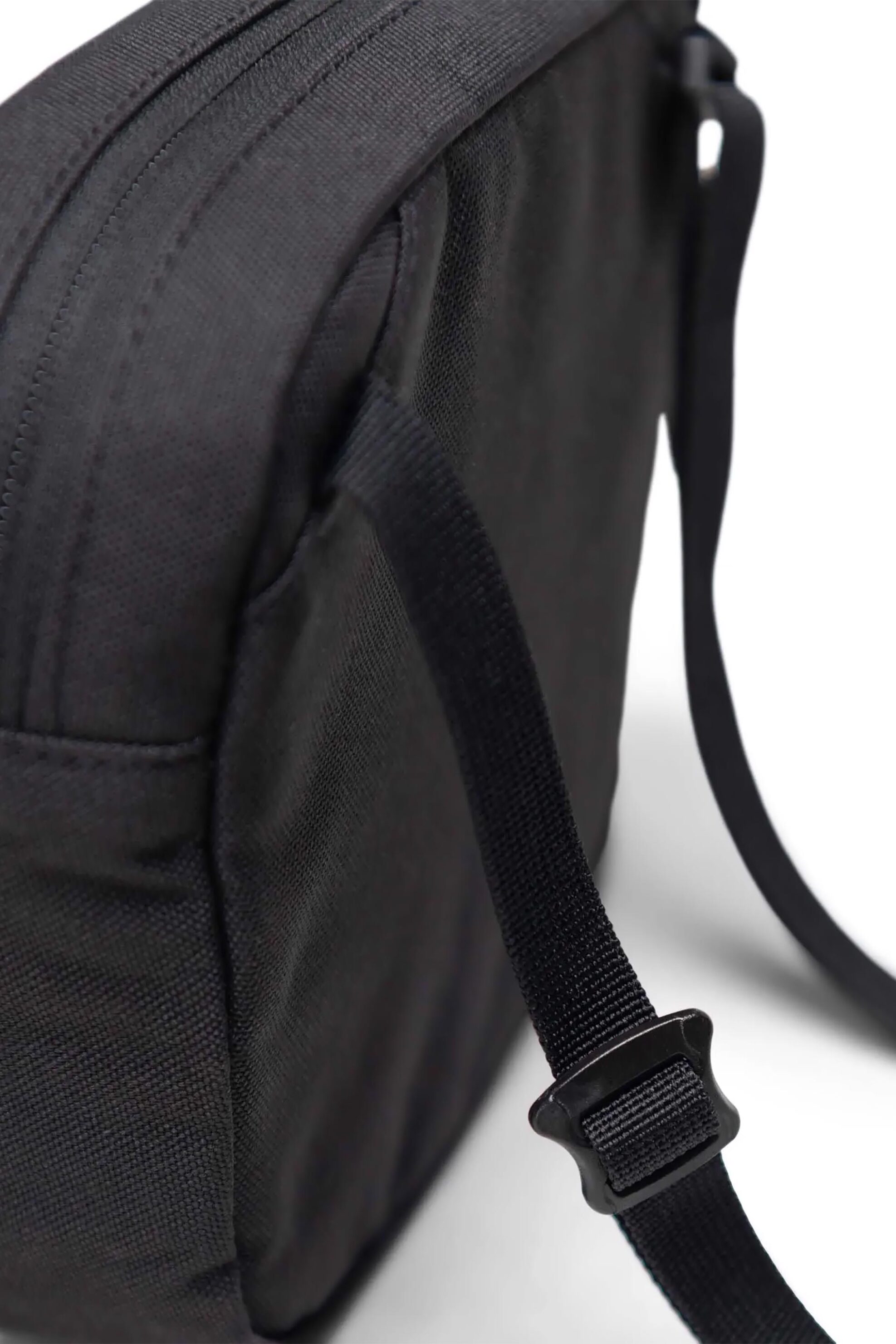 Herschel unisex τσάντα crossbody μονόχρωμη με contrast logo patch "Classic™" 2 L - 66UACL00895 Μαύρο φωτογραφία
