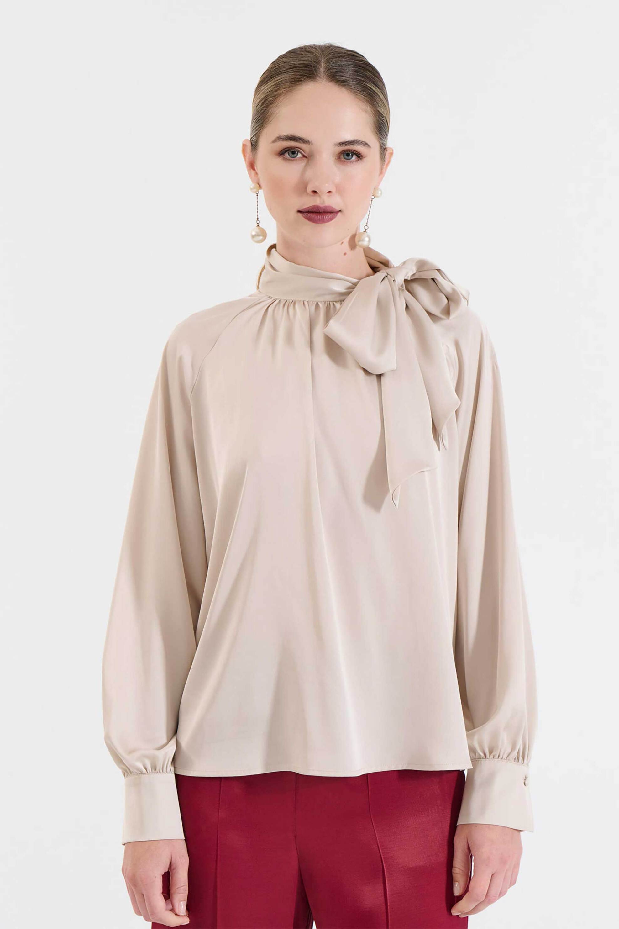Bill Cost γυναικεία μπλούζα σατέν με δέσιμο φιόγκο στη λαιμόκοψη - 10-050487-0 Κρέμ