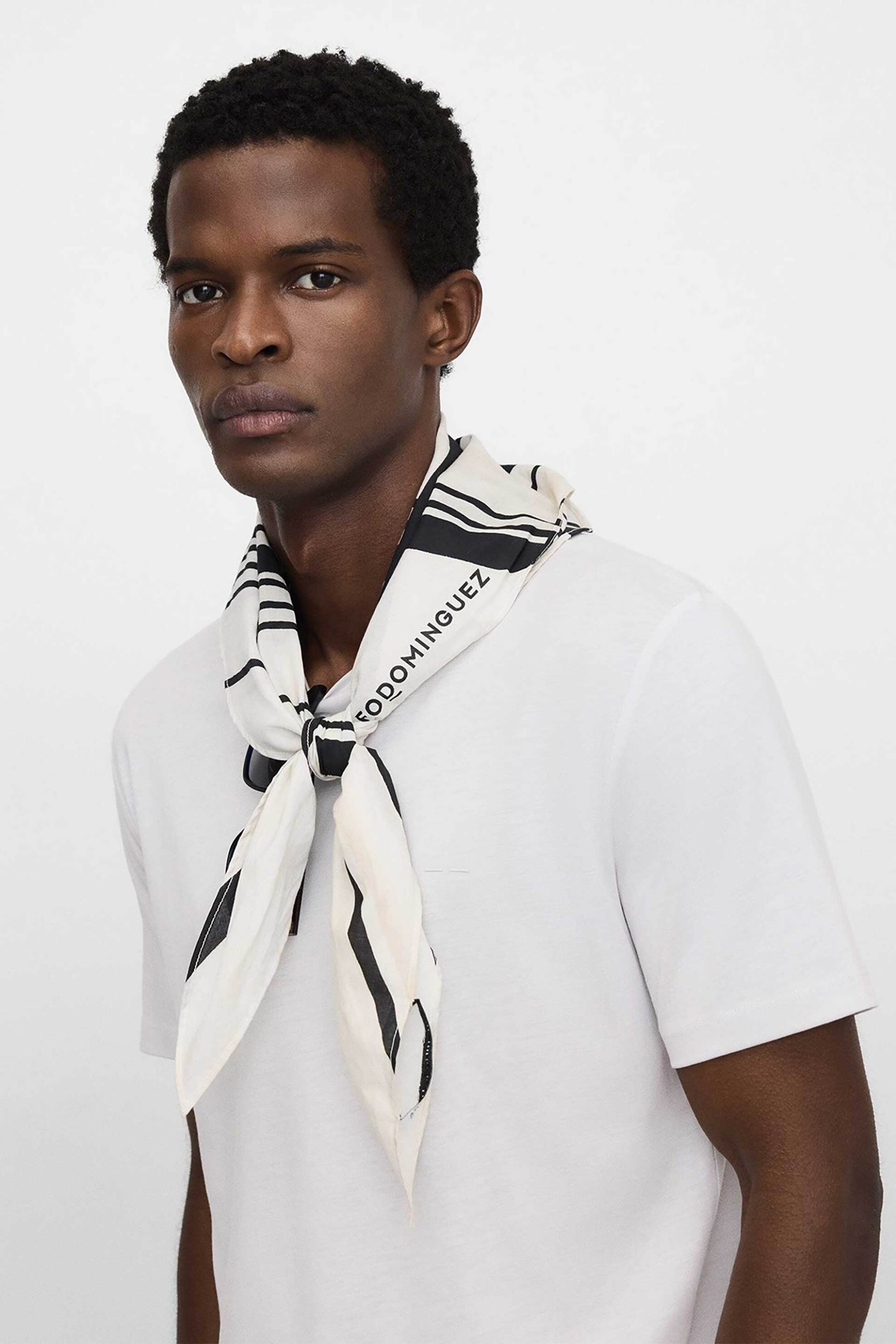 Adolfo Domínguez ανδρικό T-shirt μονόχρωμο - 172061203 Υπόλευκο φωτογραφία