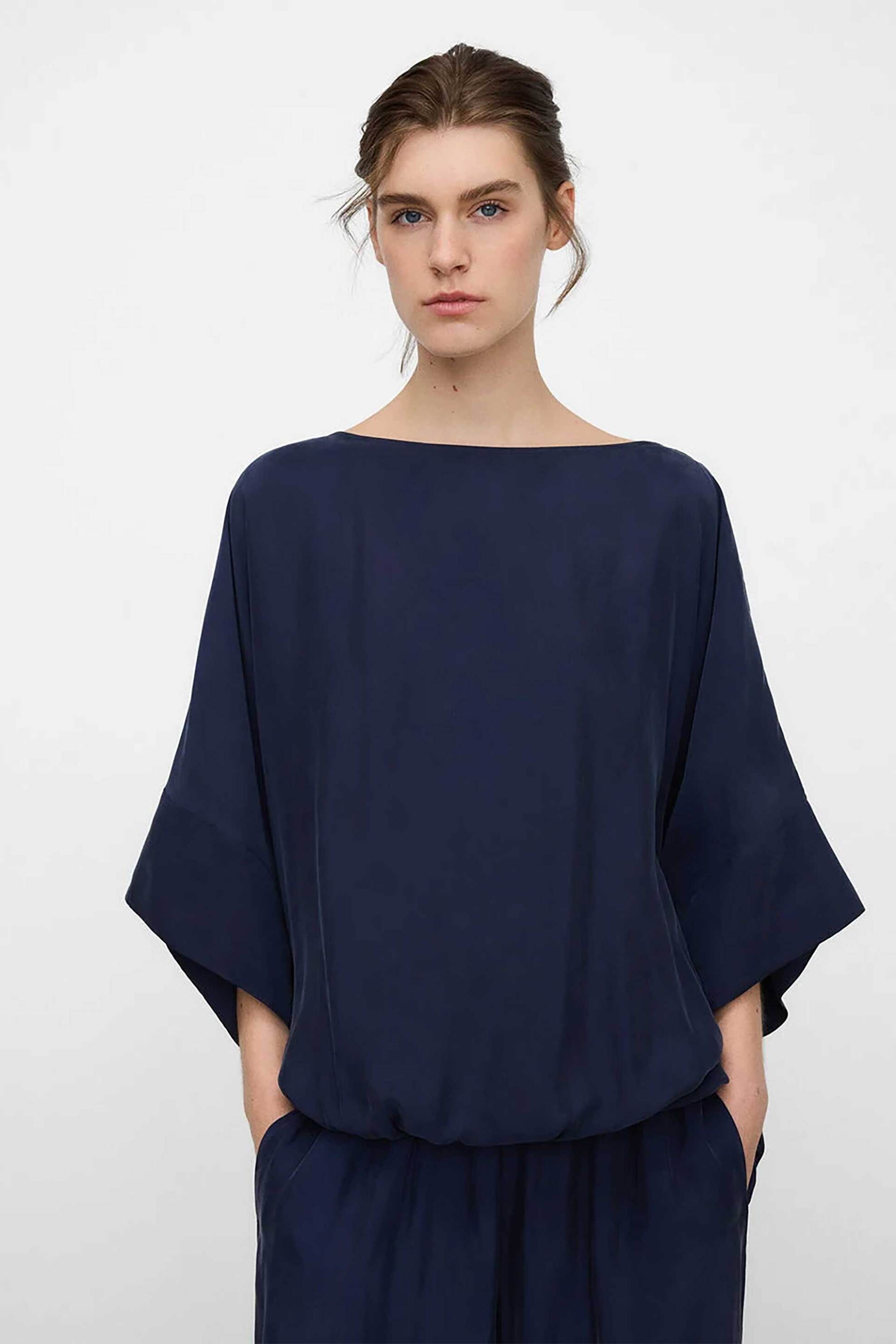 Adolfo Domínguez γυναικεία μπλούζα μονόχρωμη με σούρες στο τελείωμα - 220032733 Μπλε