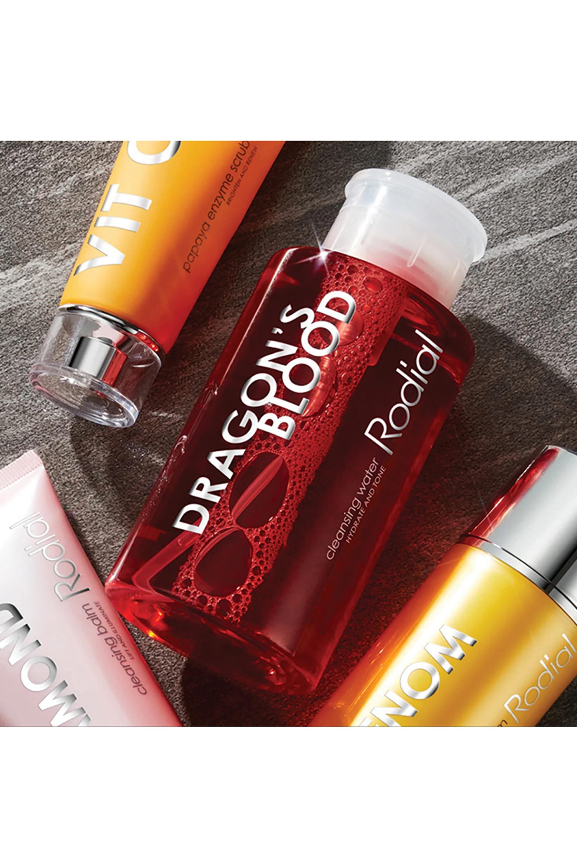 Rodial Dragons Blood Cleansing Water 300 ml - SKDBCLNW320 φωτογραφία